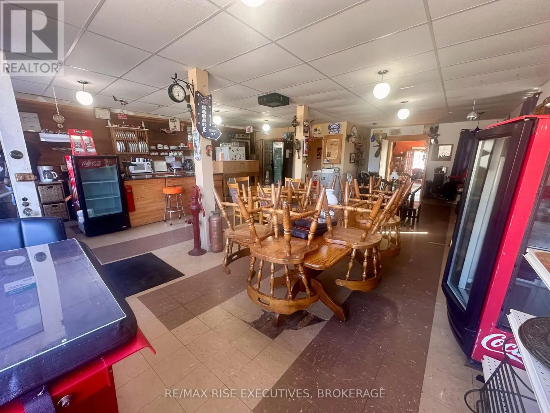 16 WESTPORT ROAD - Image 4