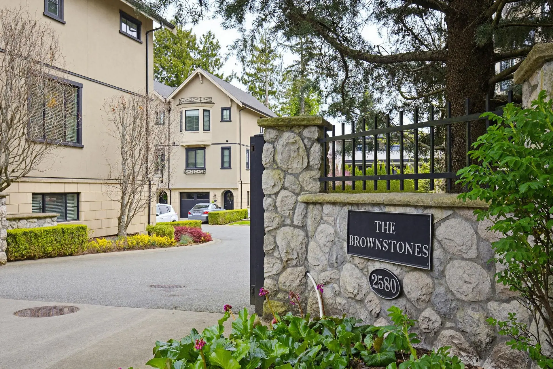 Property at #526 2580 Langdon Street, Abbotsford, BC