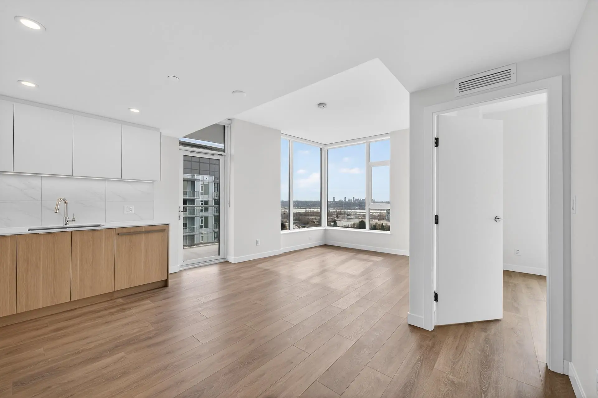 #2809 308 Alderson Avenue - Image 2