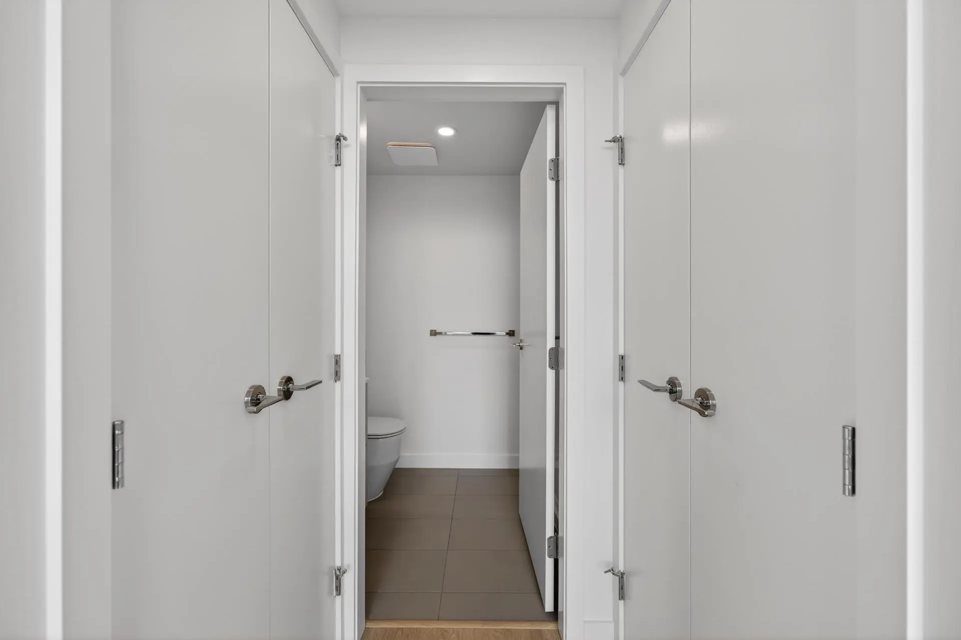 #2809 308 Alderson Avenue - Image 4