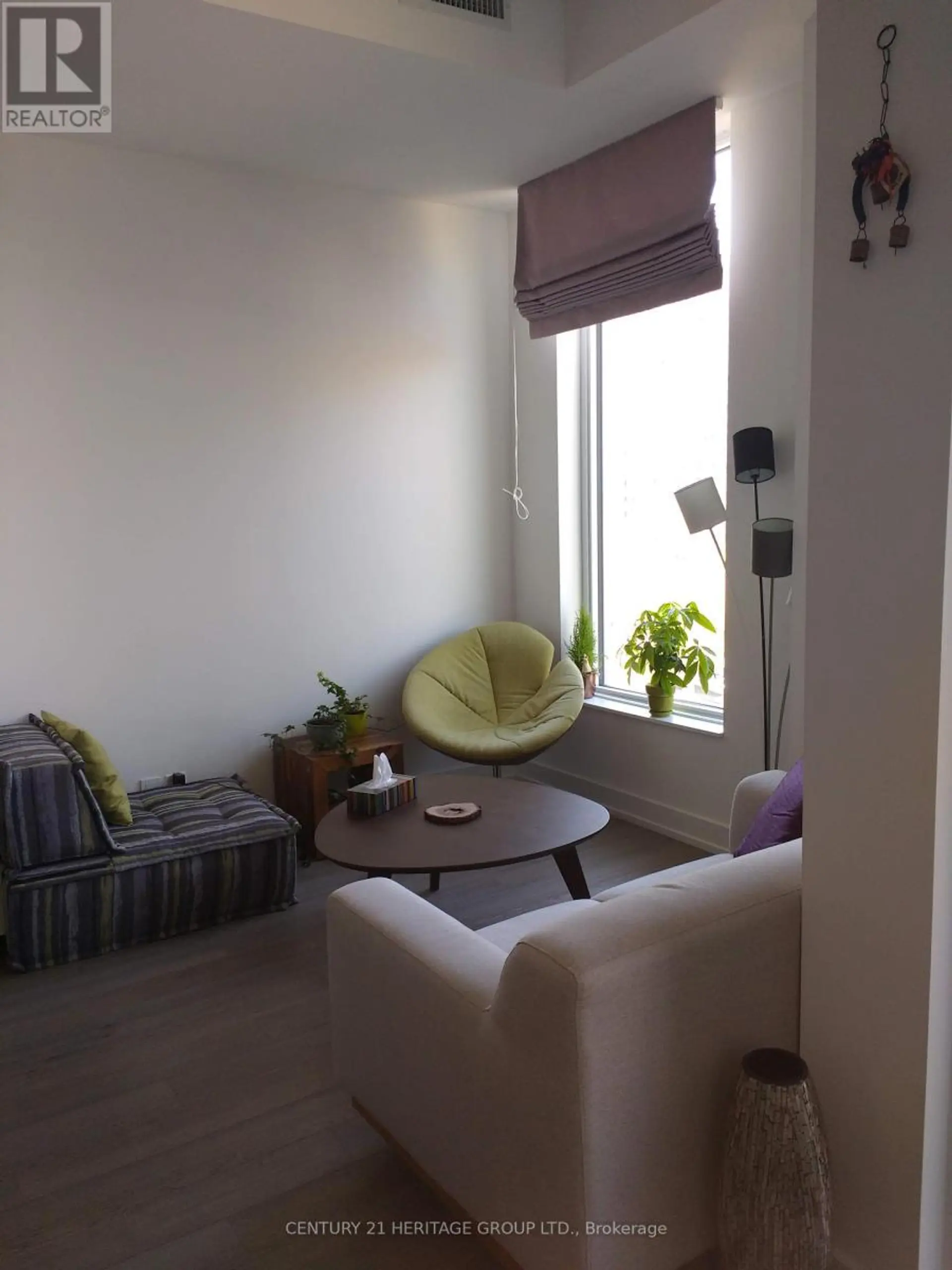 #512 6 PARKWOOD AVENUE - Image 7