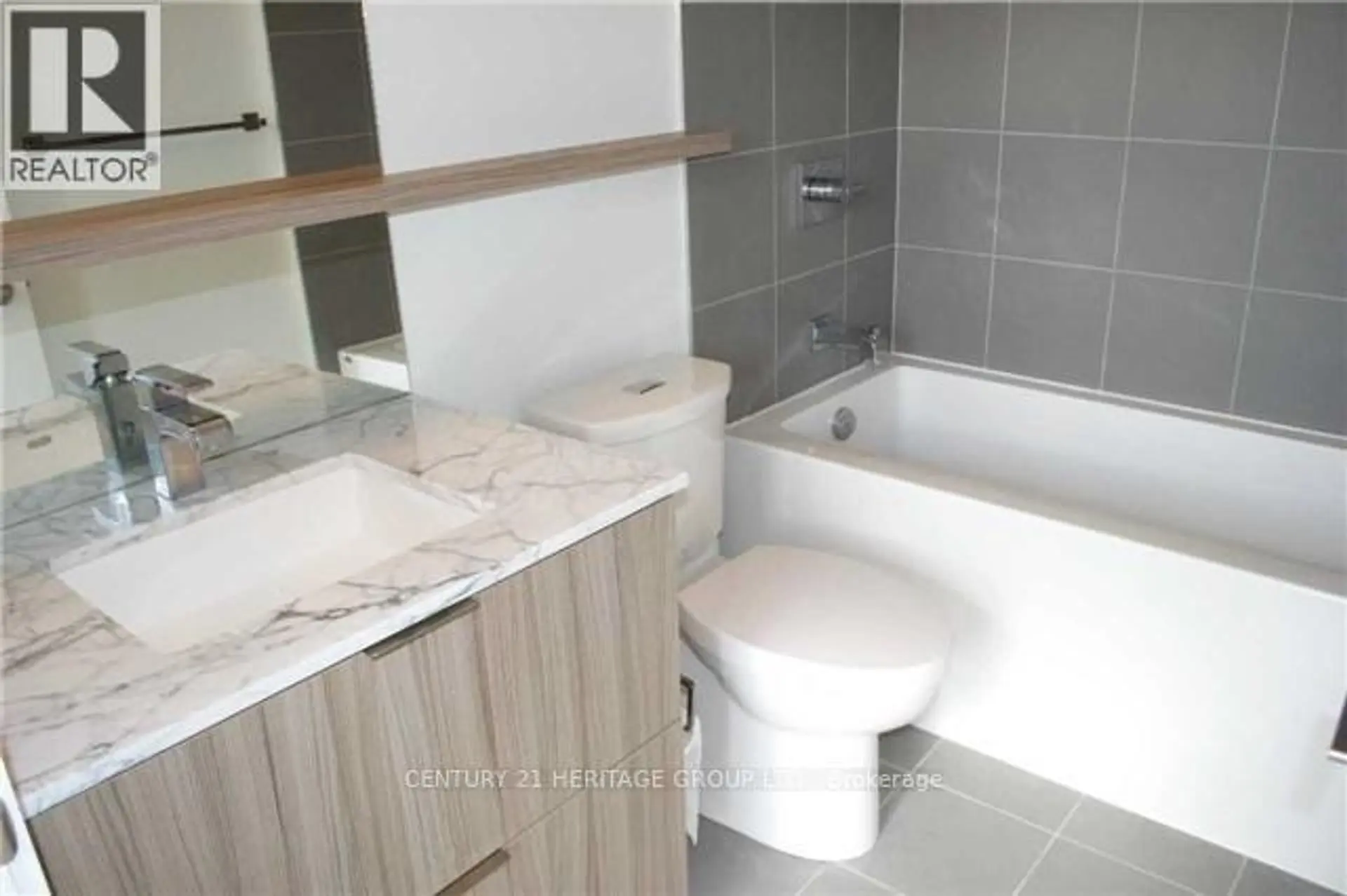 #512 6 PARKWOOD AVENUE - Image 9