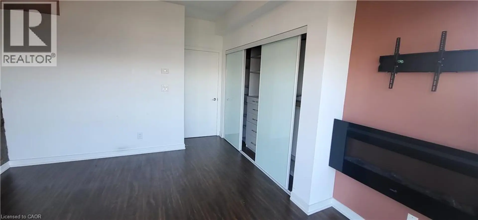#415 205 MANNING AVENUE - Image 14