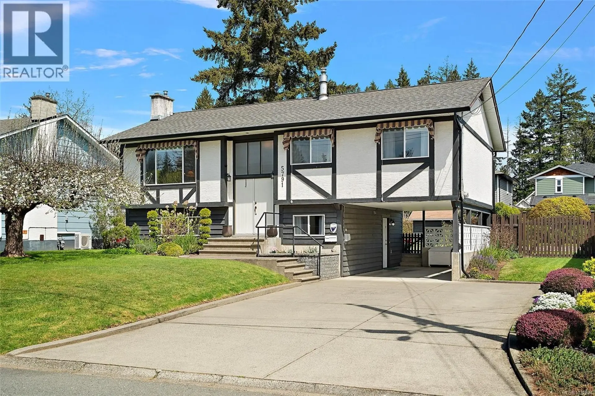 Property at 5791 Carmel Dr, Duncan, BC