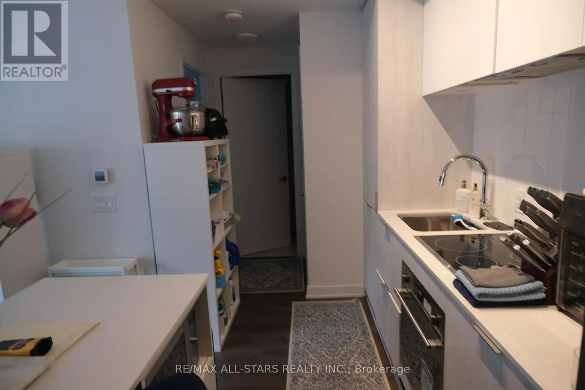 #1007 130 RIVER STREET - Image 6