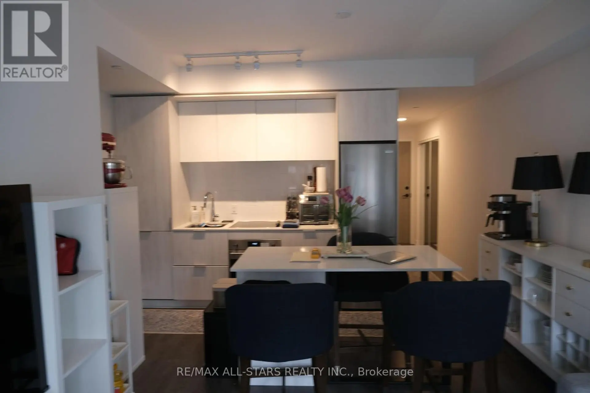 #1007 130 RIVER STREET - Image 7
