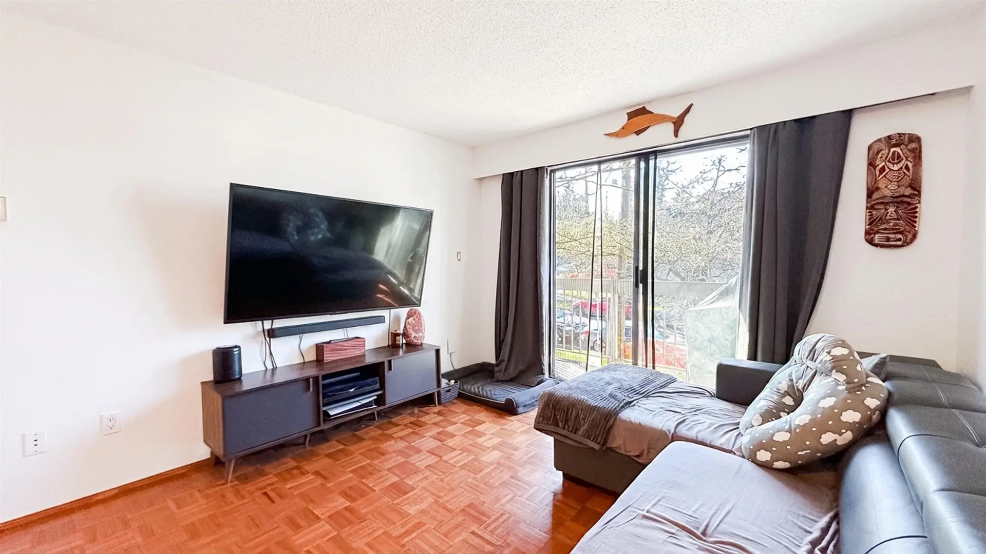 #202 2080 Maple Street - Image 5
