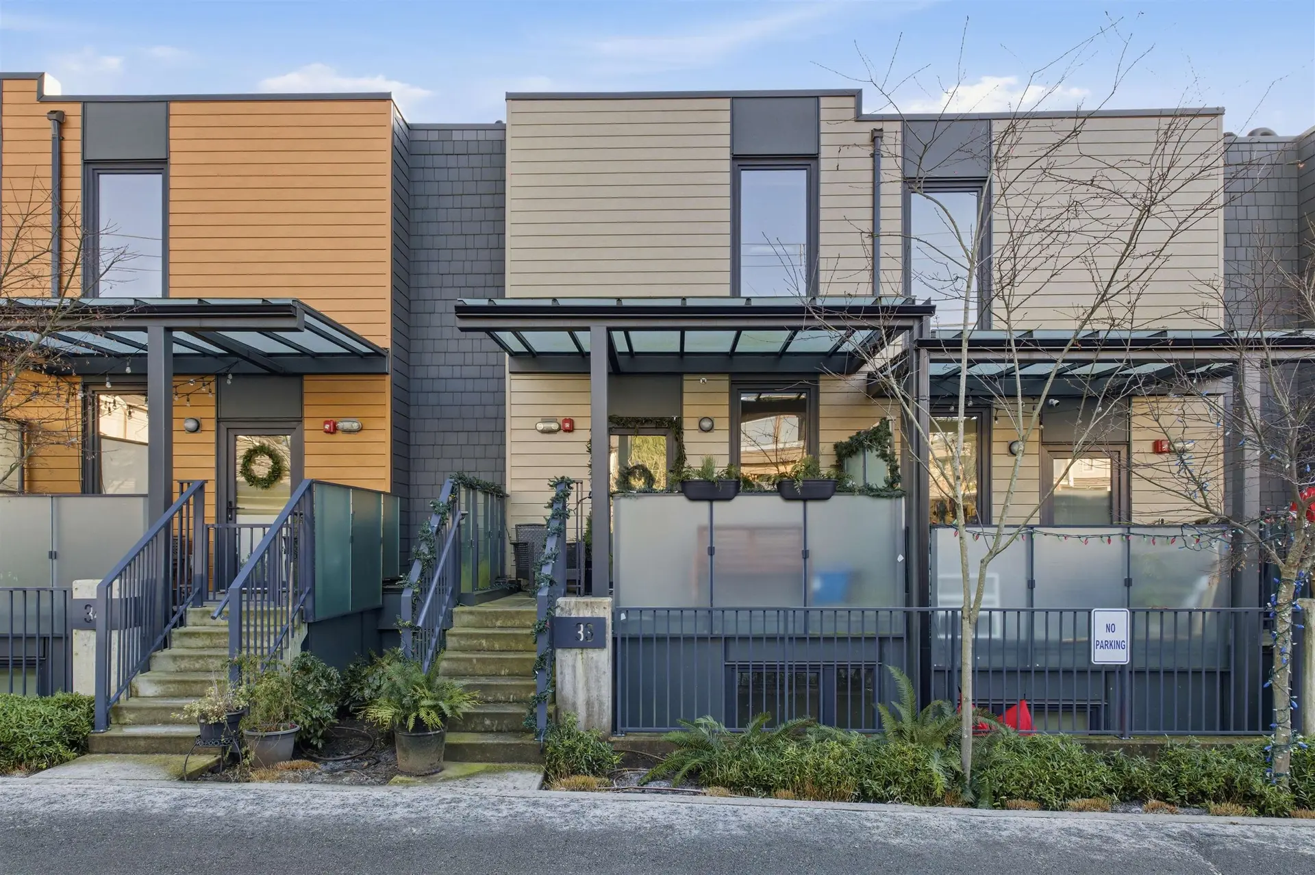 Property at #33 720 E 3rd Street, North Vancouver, BC