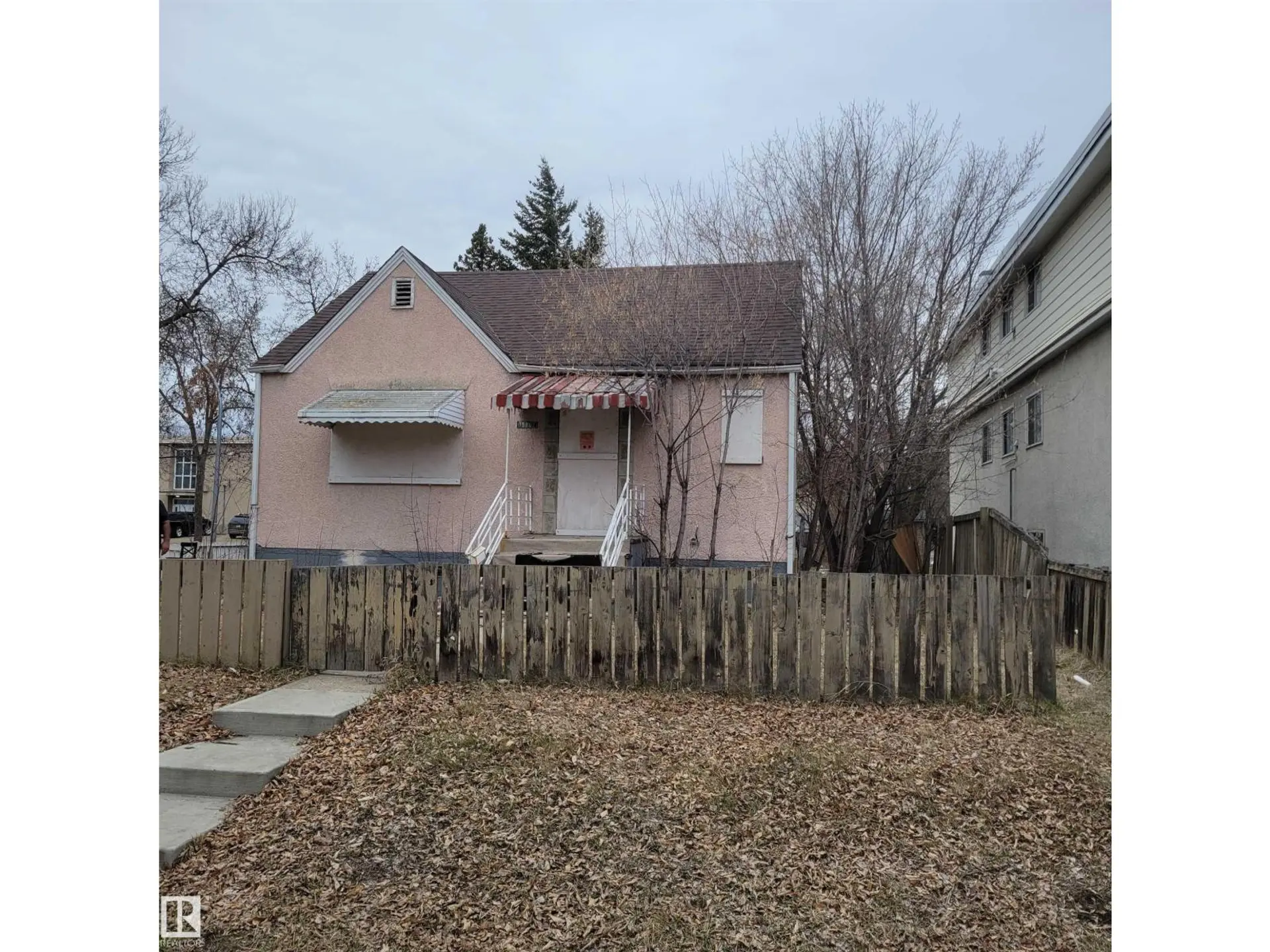 10802 112 ST NW - Image 1