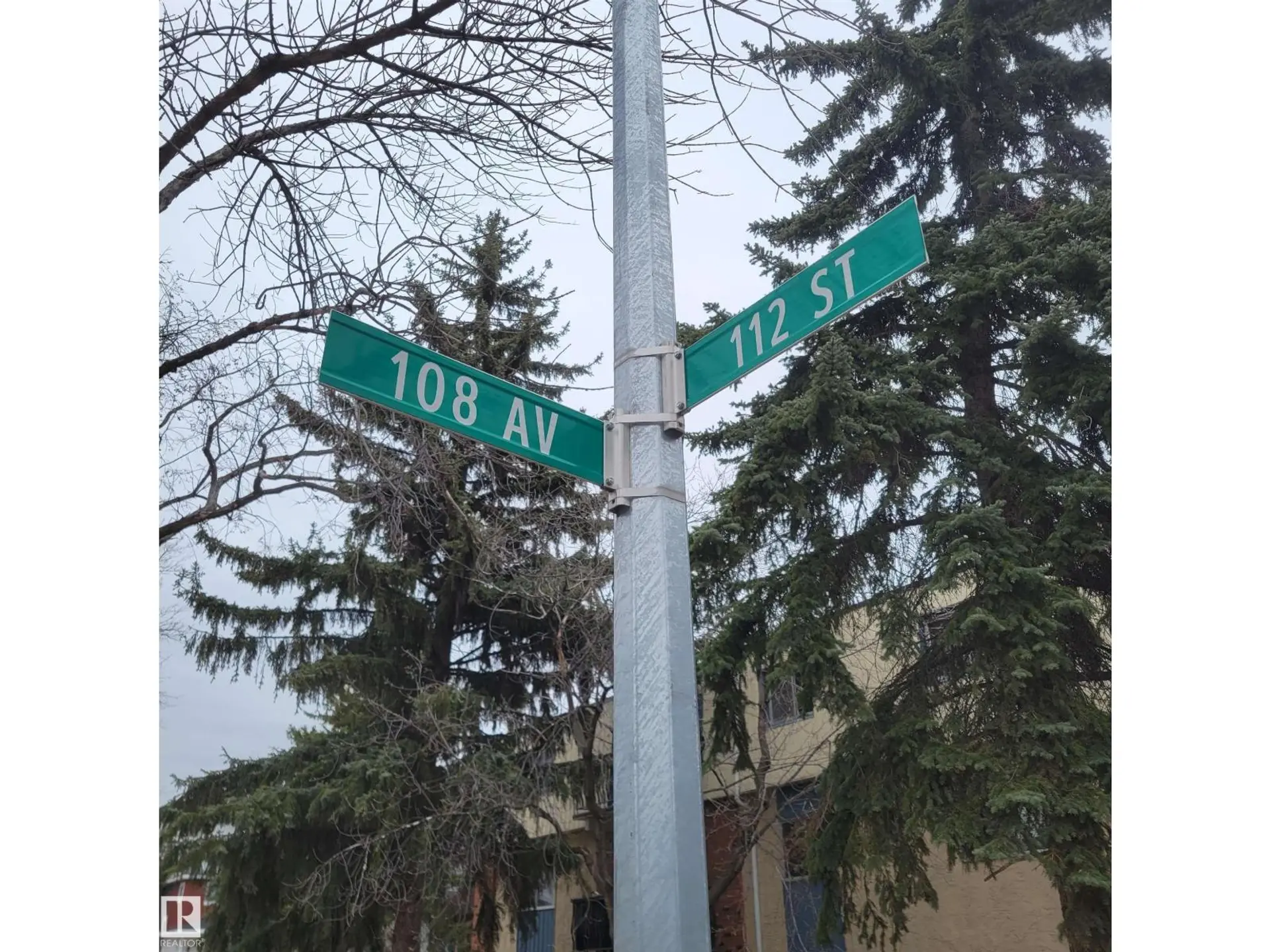 10802 112 ST NW - Image 2