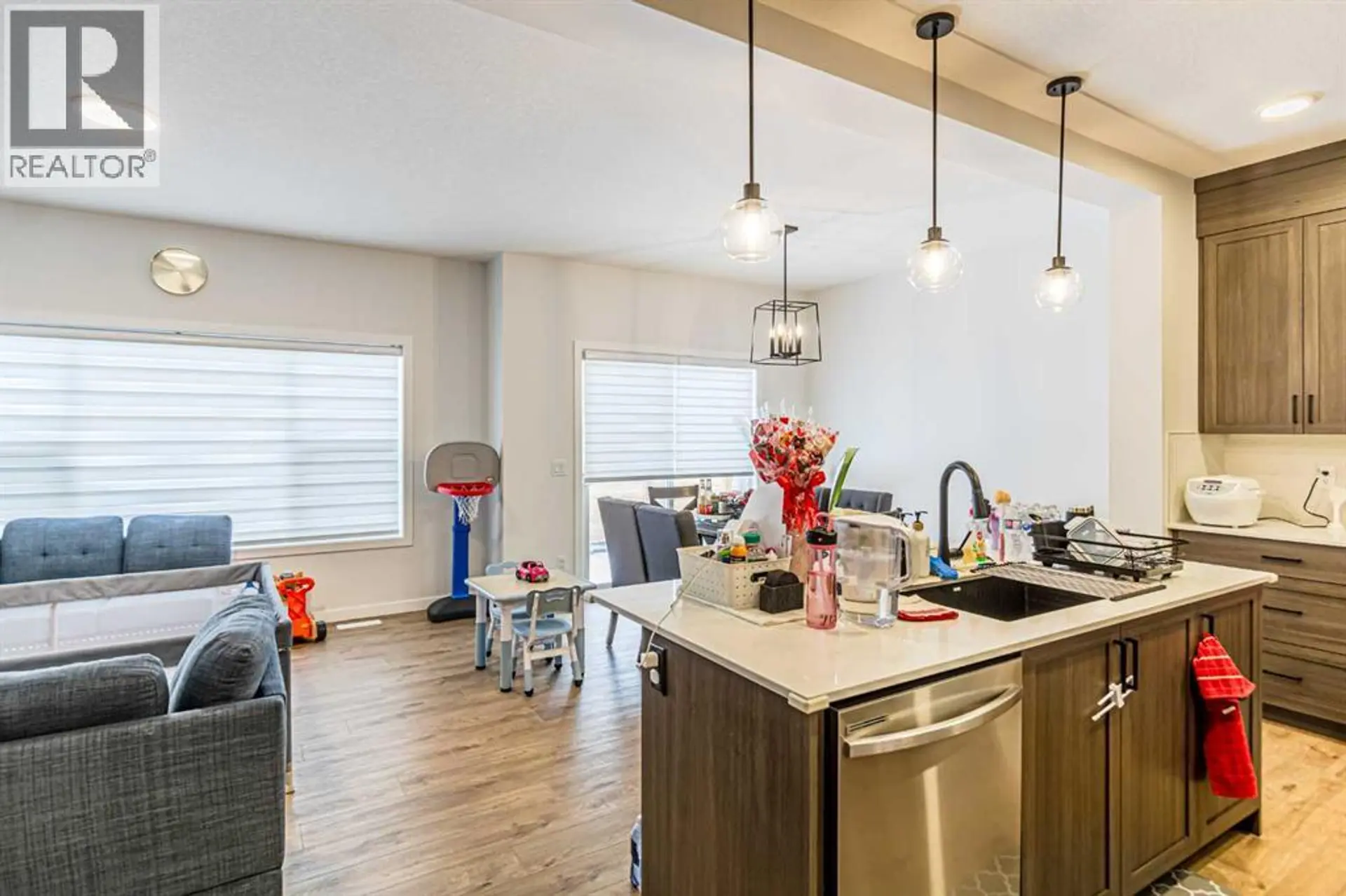 854 COBBLEFIELD MANOR SW - Image 2