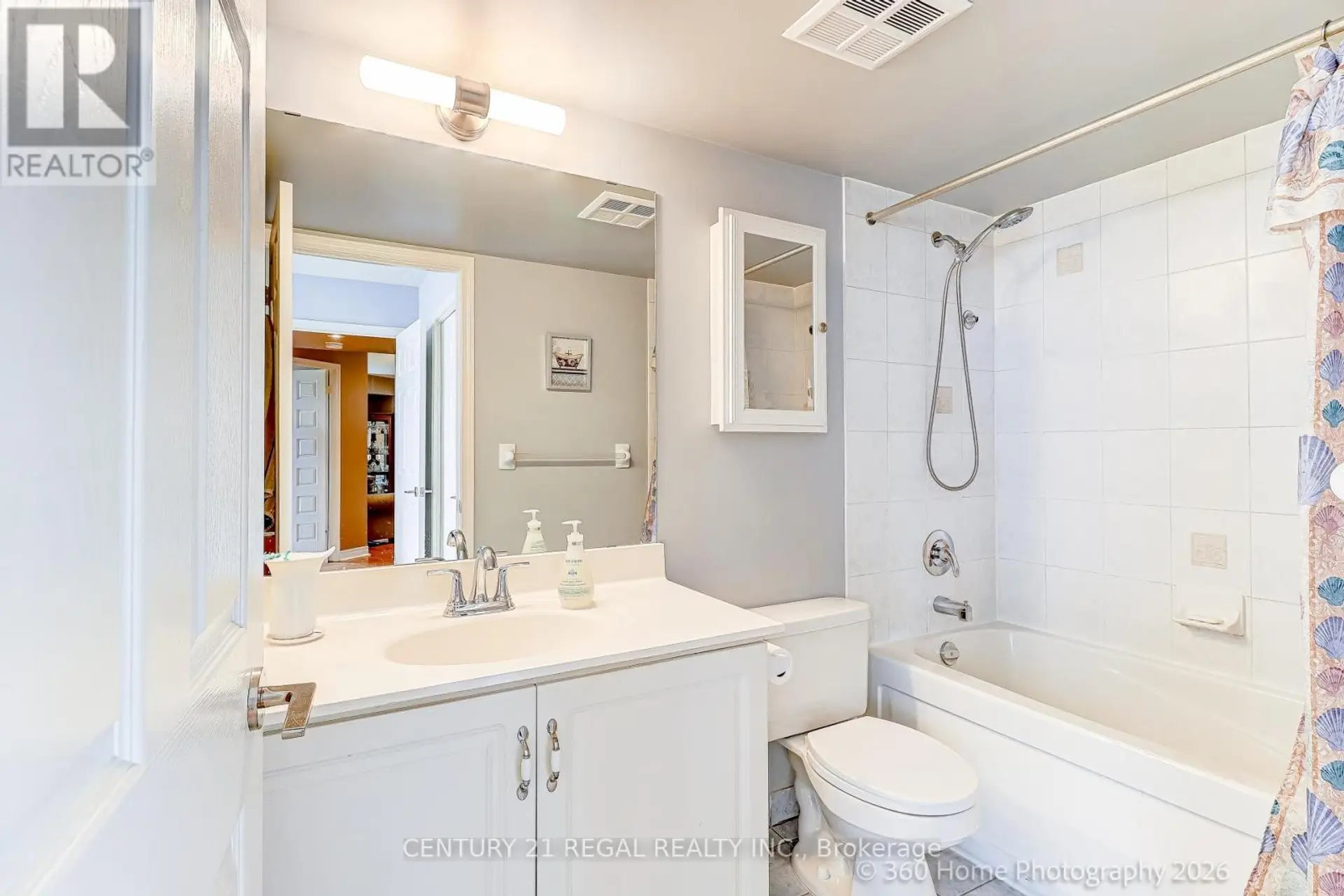 #315 83 BOROUGH DRIVE - Image 17
