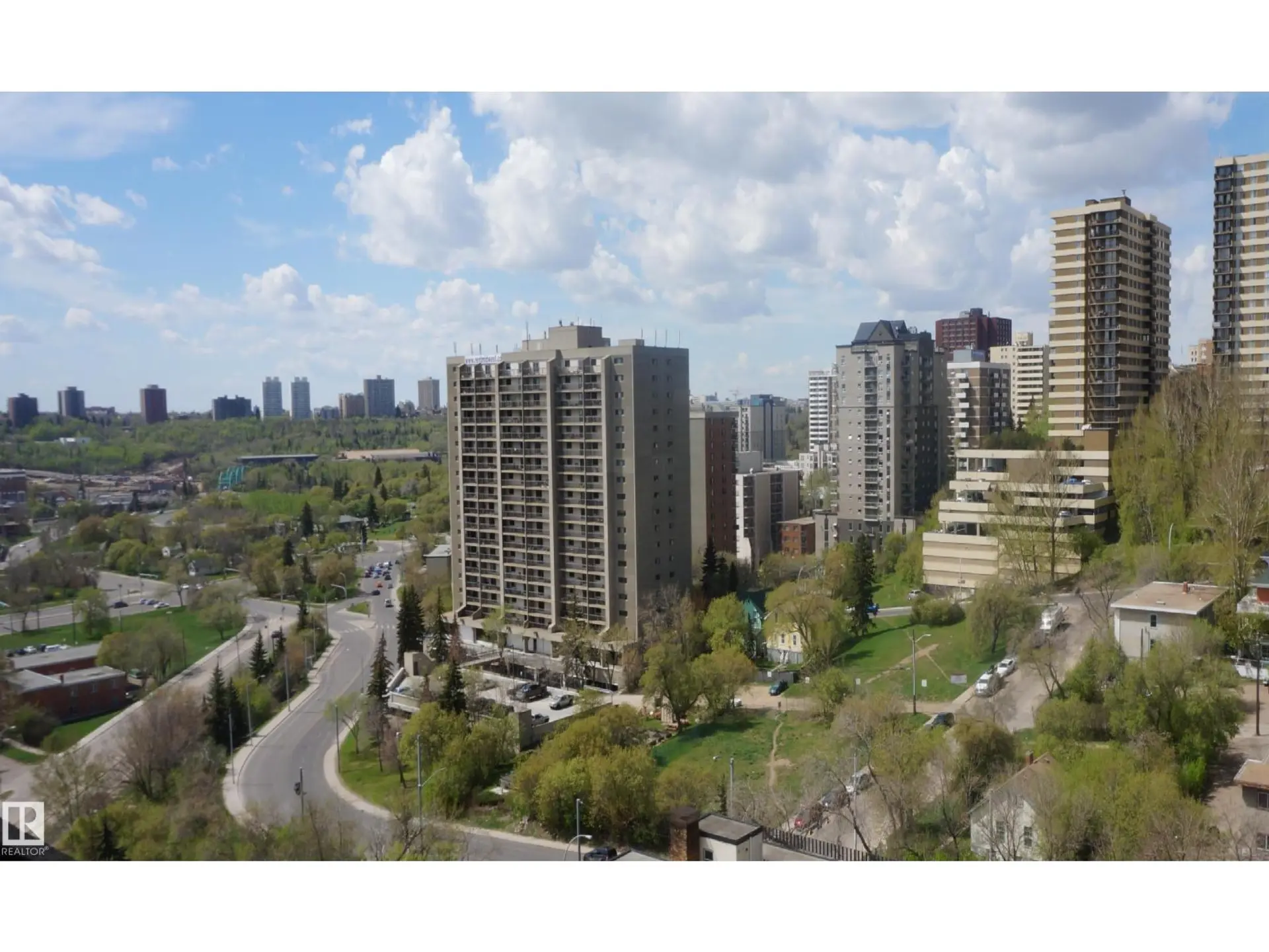 #1703 9918 101 ST NW - Image 1