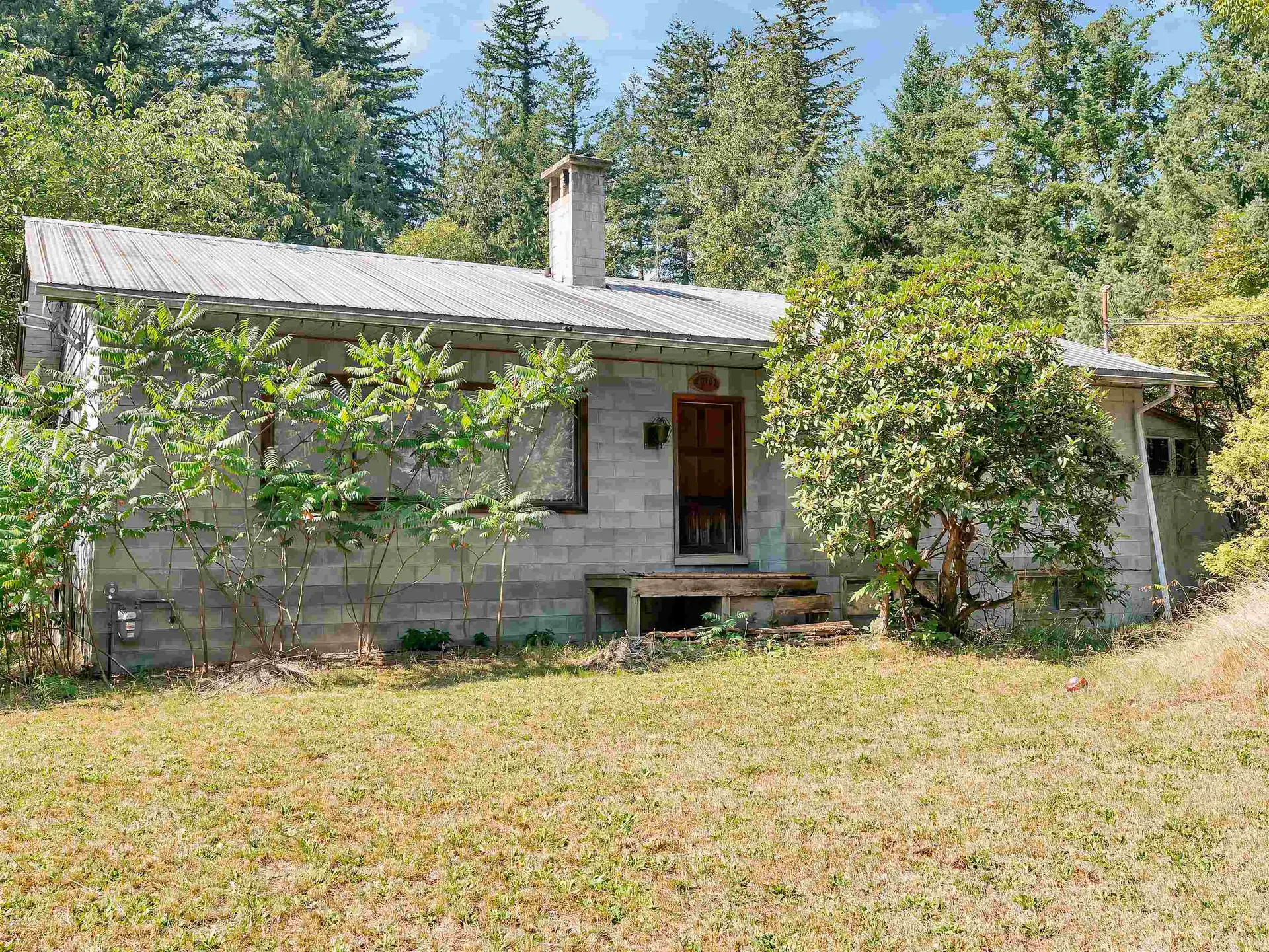 Property at 20107 Beacon Road, Hope, BC
