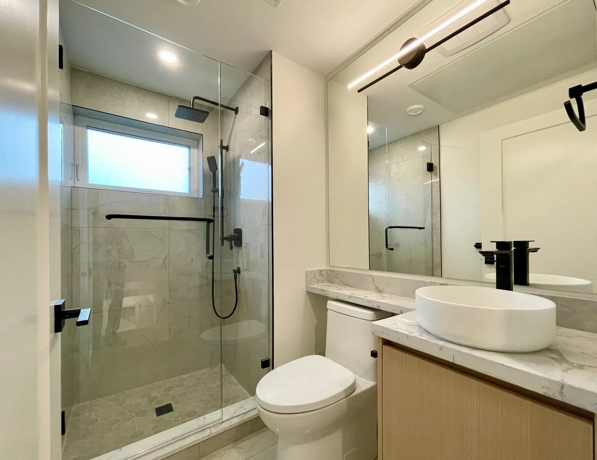 162 E 43rd Avenue - Image 7