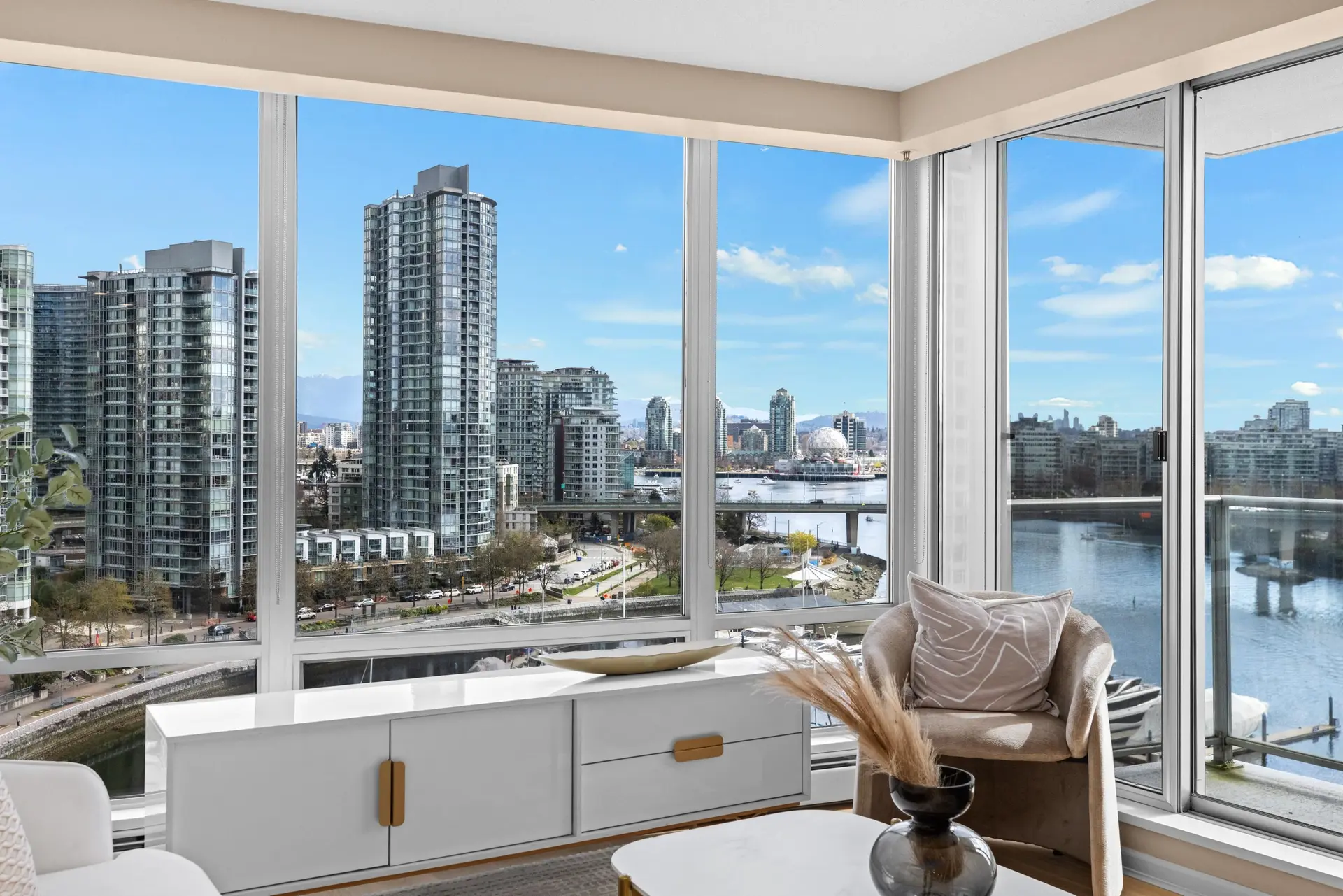 Property at #1601 1228 Marinaside Crescent, Vancouver, BC