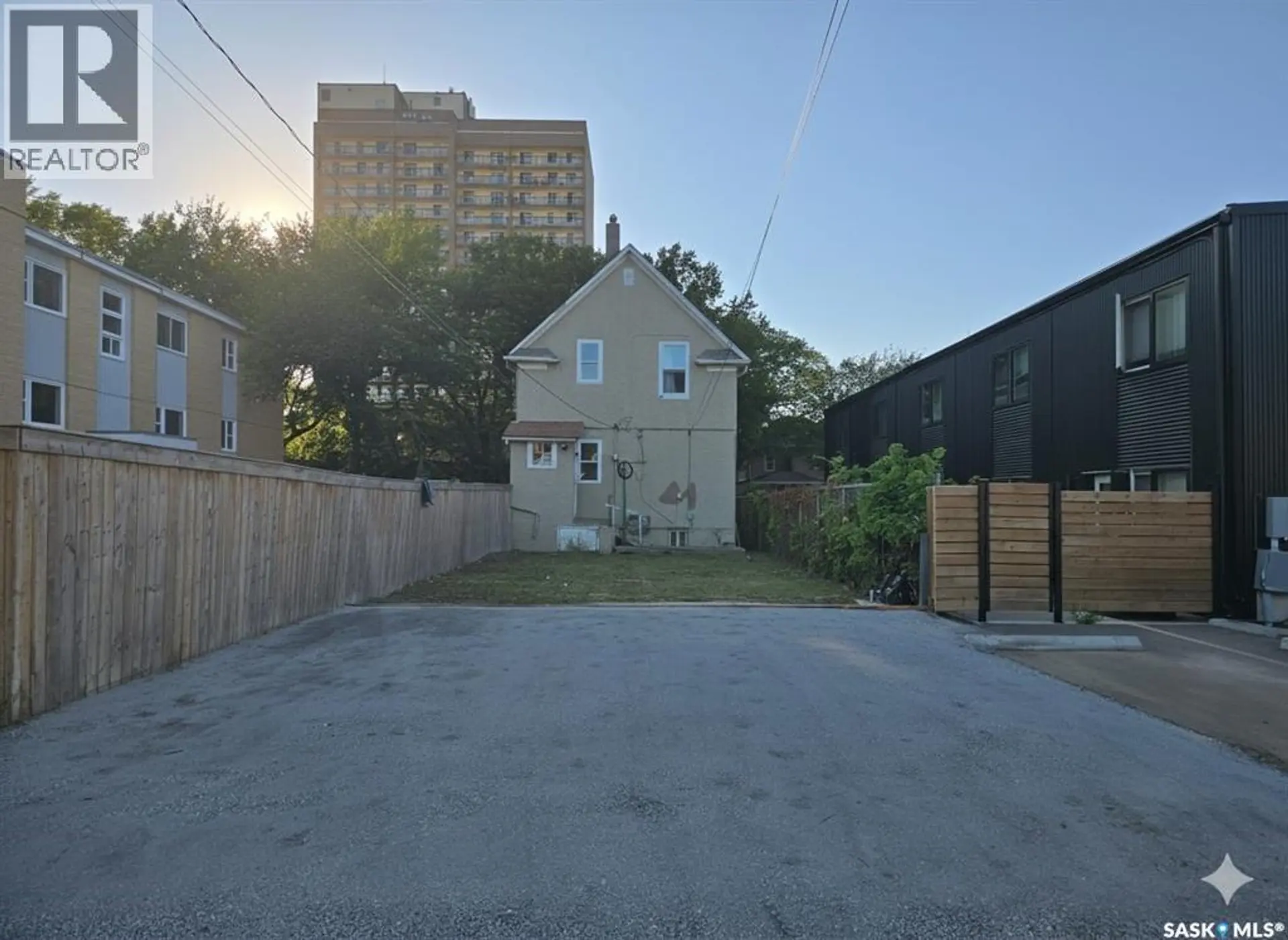 2111 OSLER STREET - Image 16