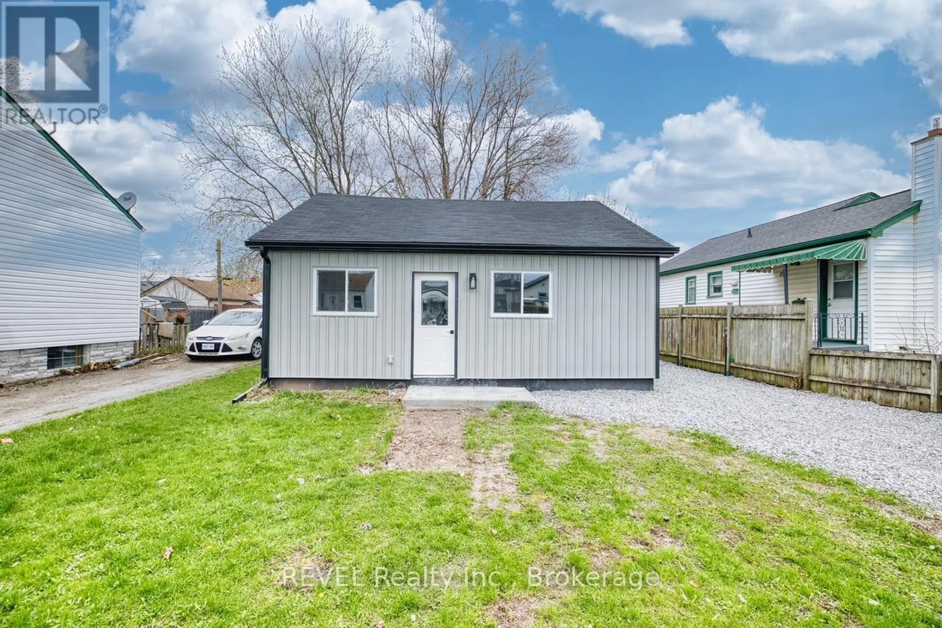 406 HENNEPIN AVENUE - Image 1