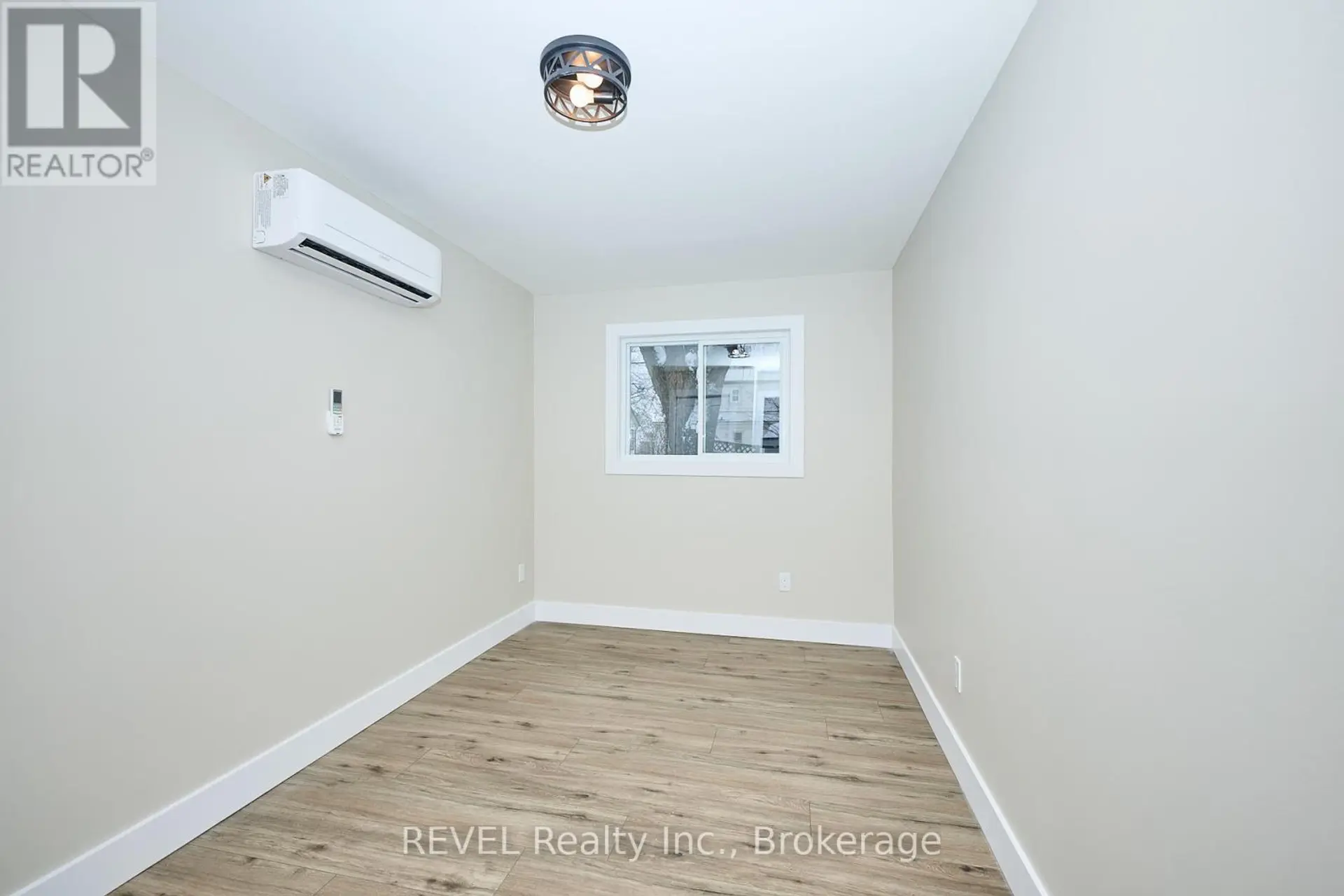 406 HENNEPIN AVENUE - Image 17