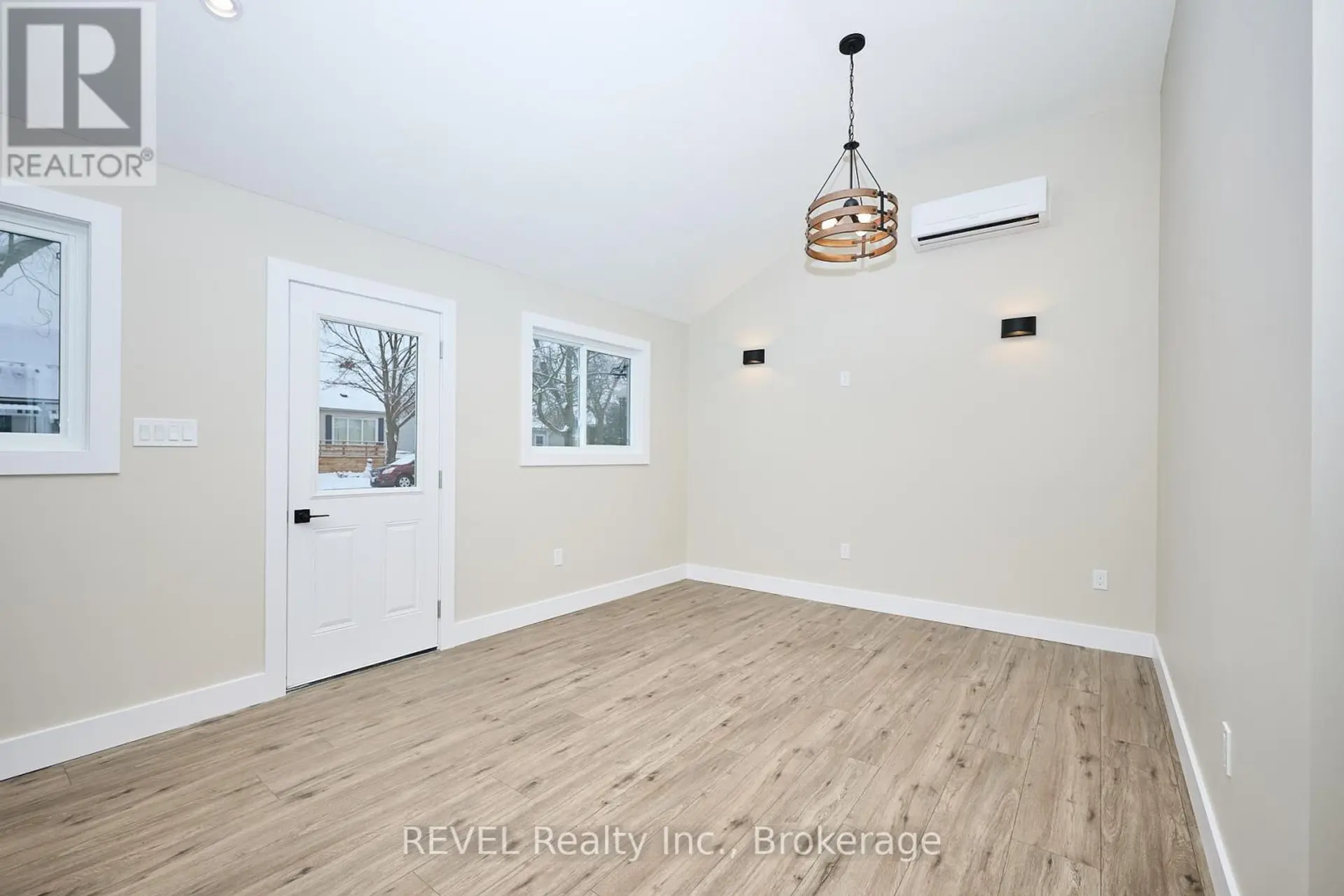 406 HENNEPIN AVENUE - Image 9