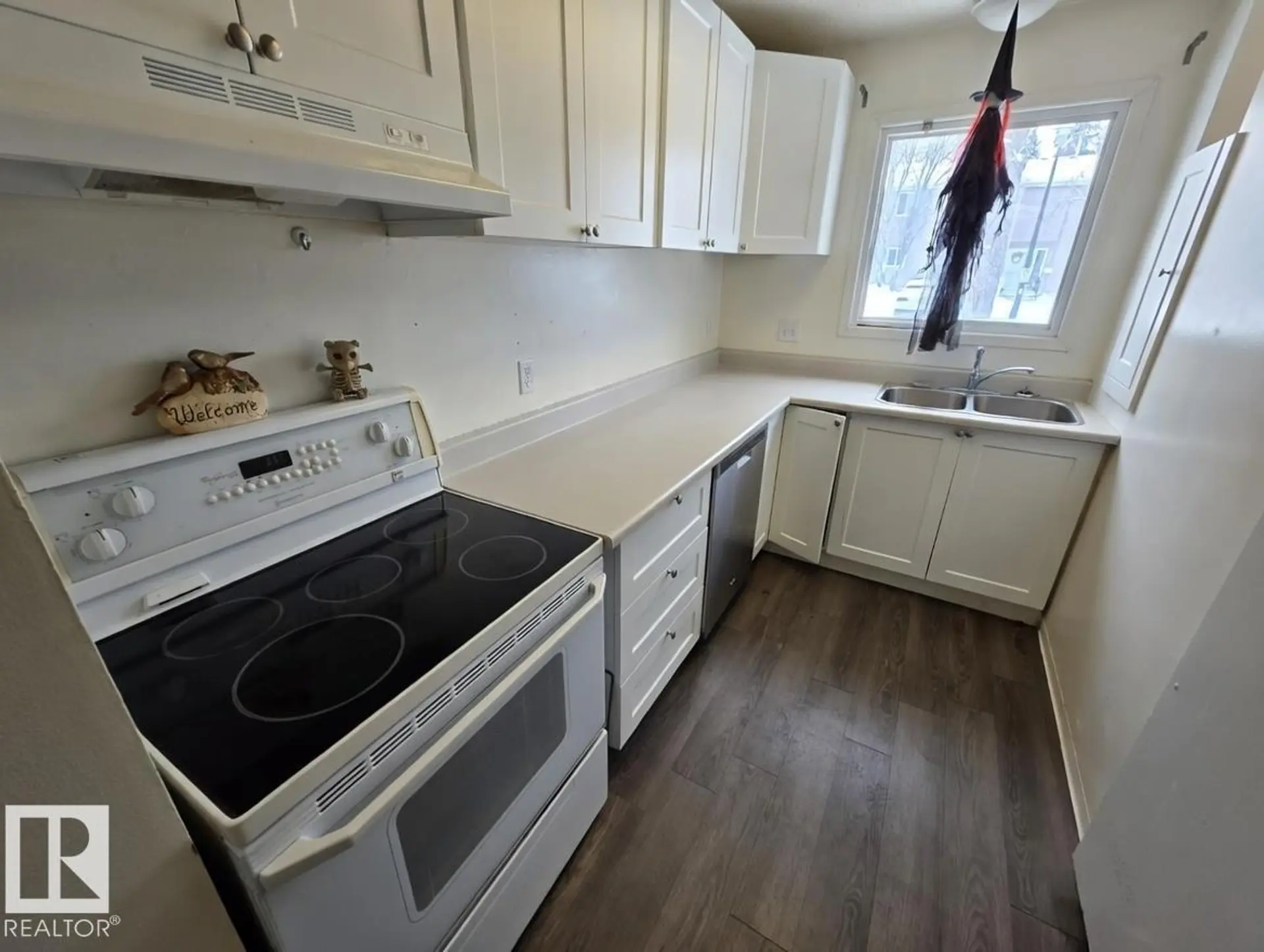 #108 87 BROOKWOOD DR - Image 3
