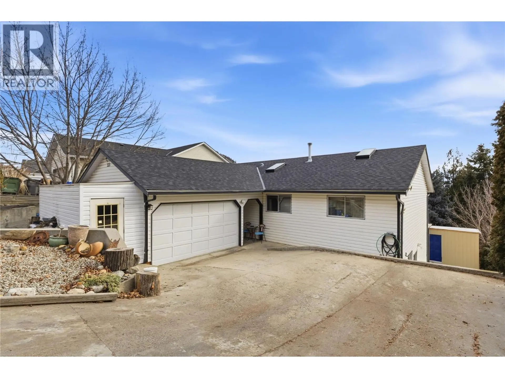 Property at 3109 Ensign Way, Kelowna, BC