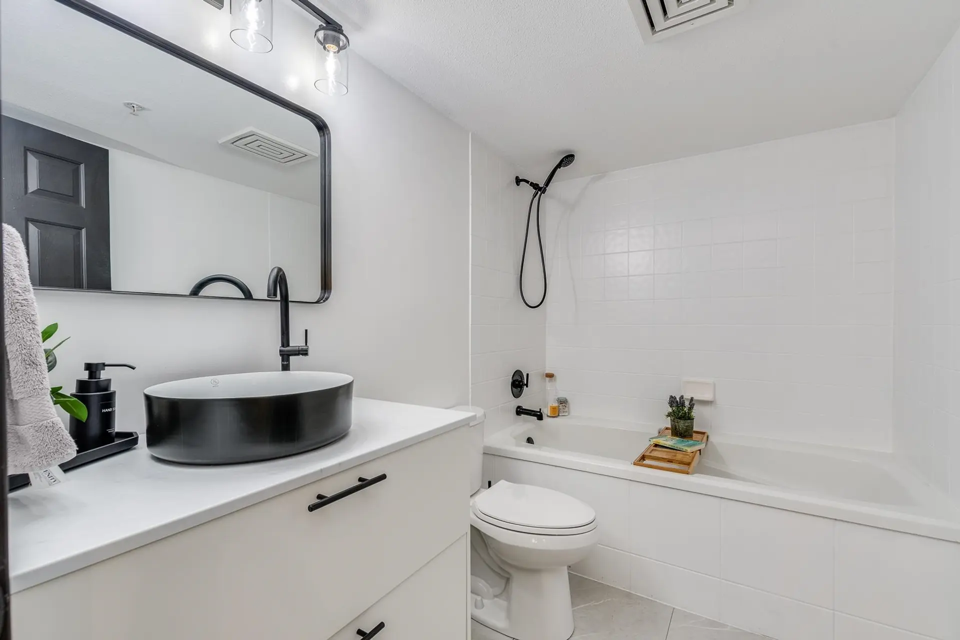 #212 22233 River Road - Image 12