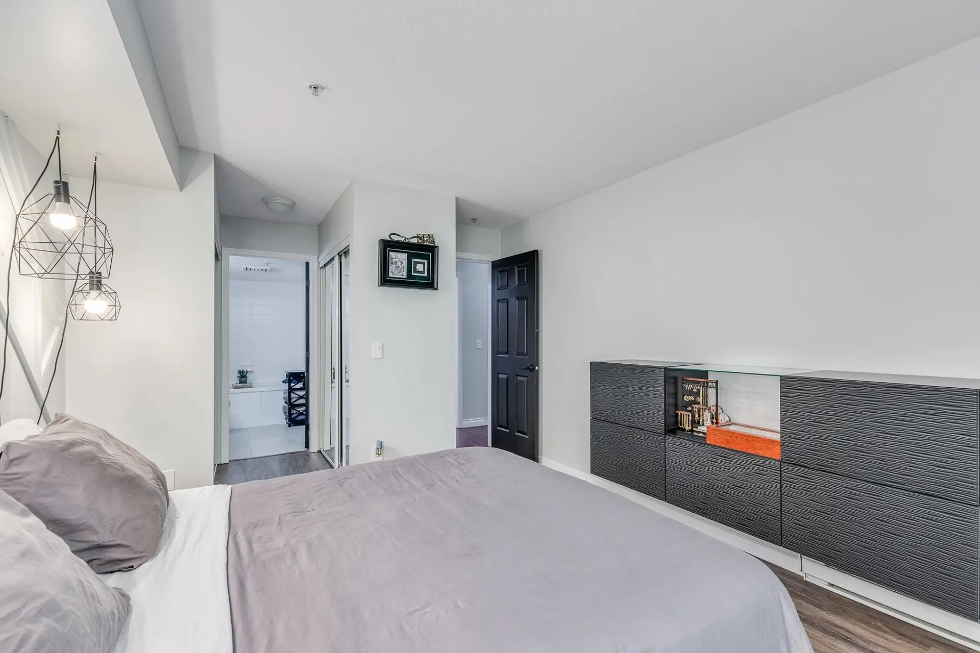 #212 22233 River Road - Image 11