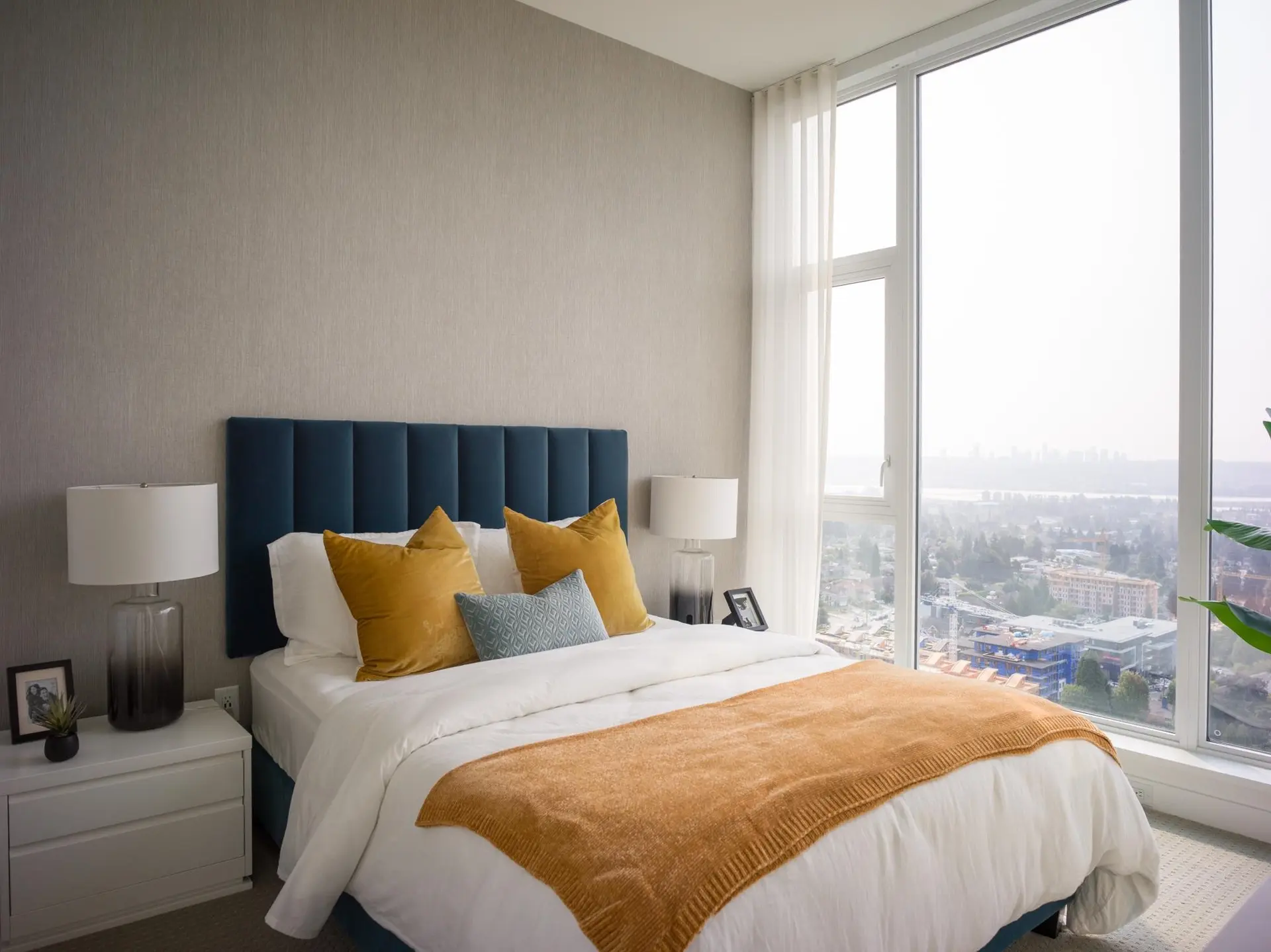 #2505 555 Sydney Avenue - Image 7