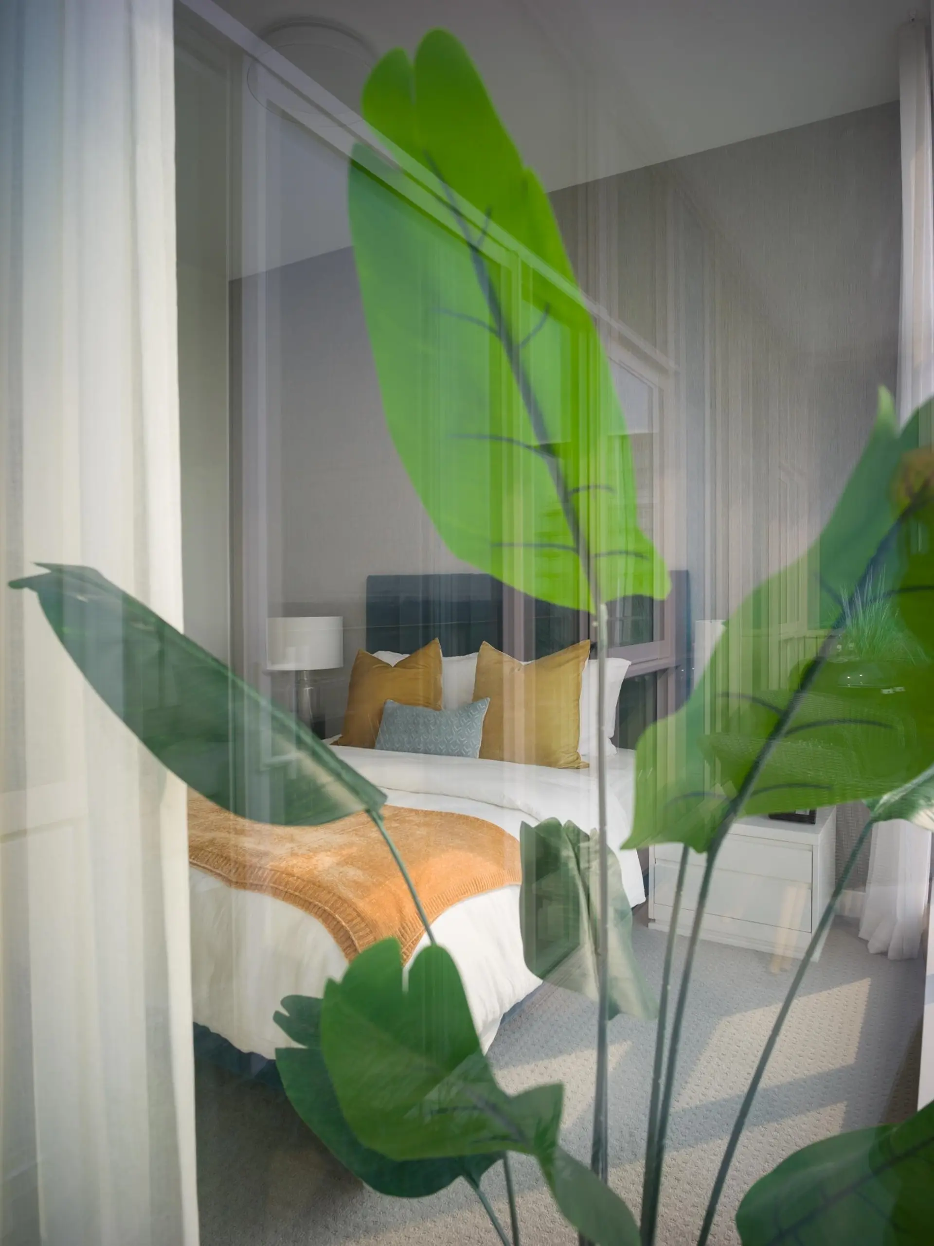 #2505 555 Sydney Avenue - Image 14
