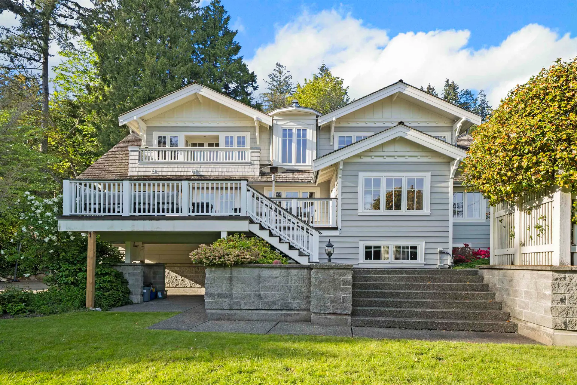 Property at 4075 Rose Crescent, West Vancouver, BC
