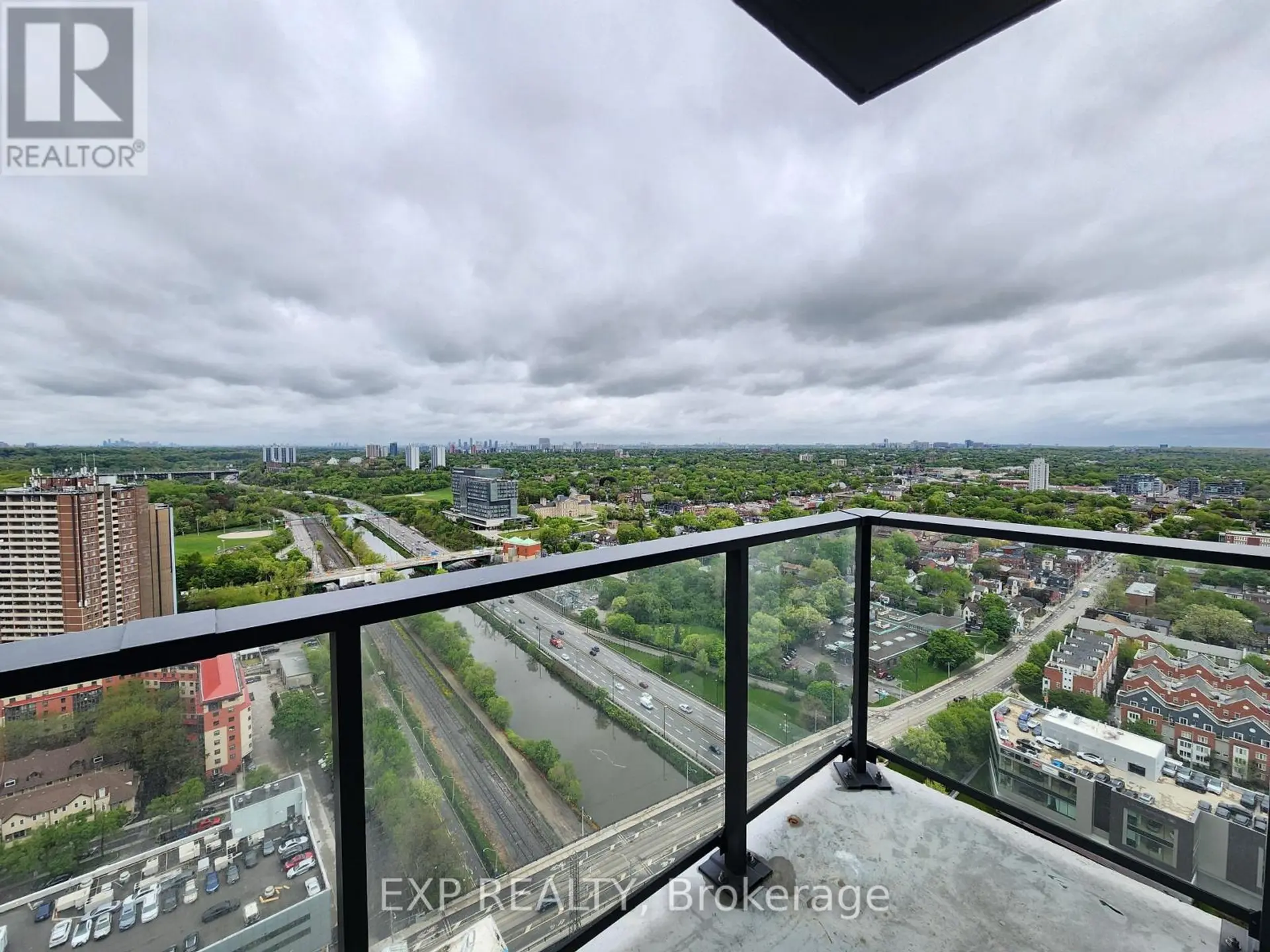 #3012 5 DEFRIES STREET - Image 10