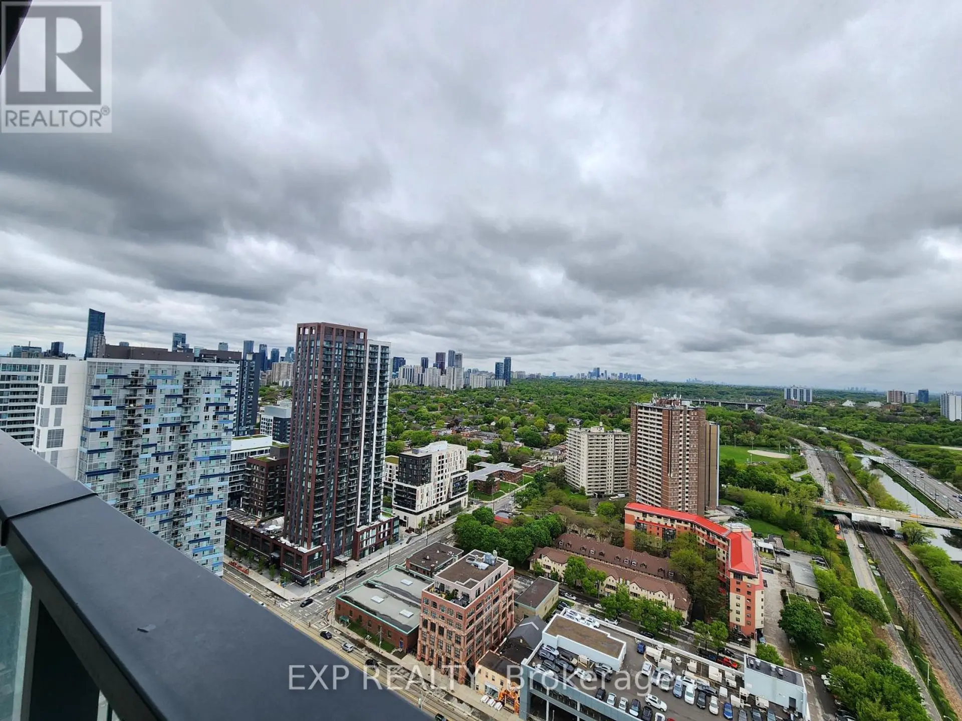 #3012 5 DEFRIES STREET - Image 12