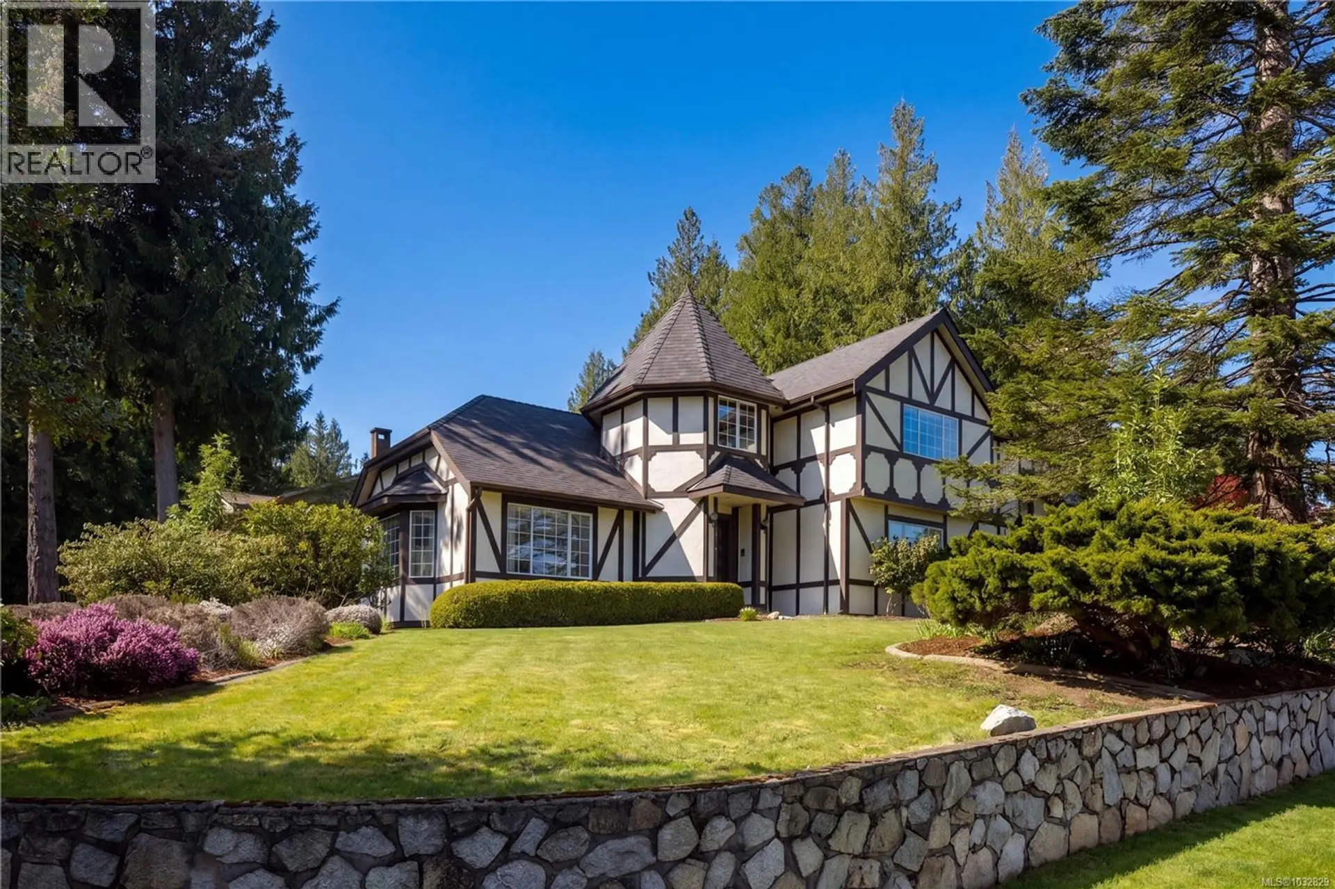 Property at 1753 Mayneview Terr, North Saanich, BC