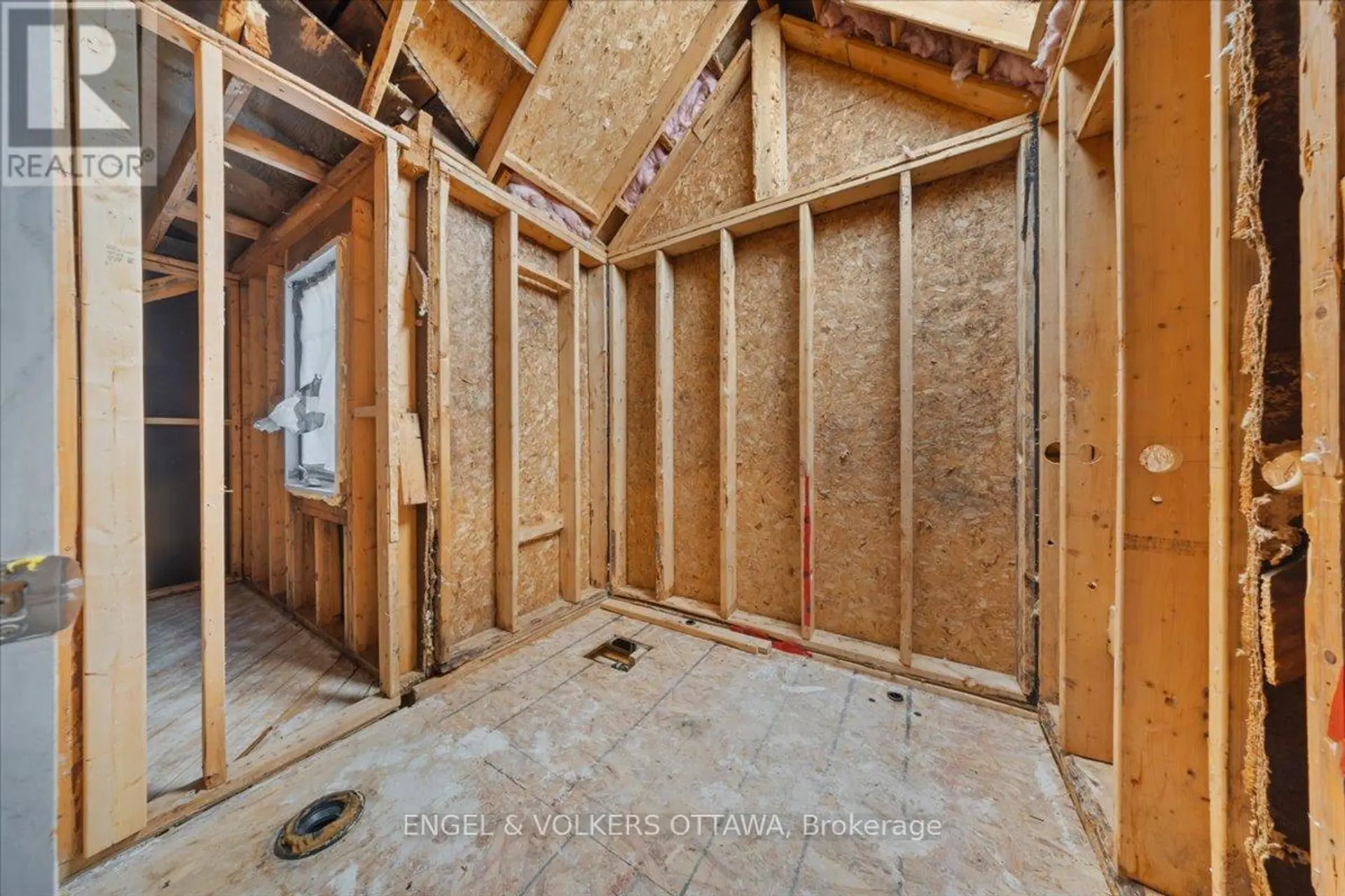 801 ST JEAN STREET - Image 13