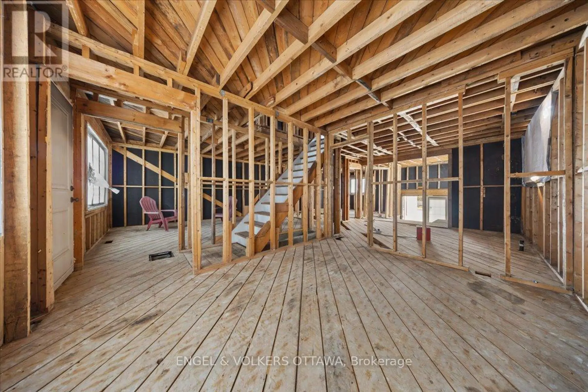 801 ST JEAN STREET - Image 9