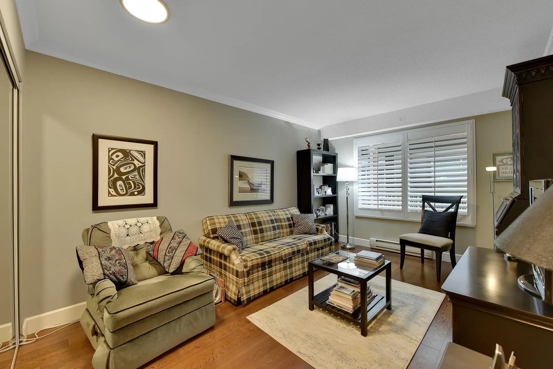 #319 1120 Tsatsu Shores Drive - Image 9