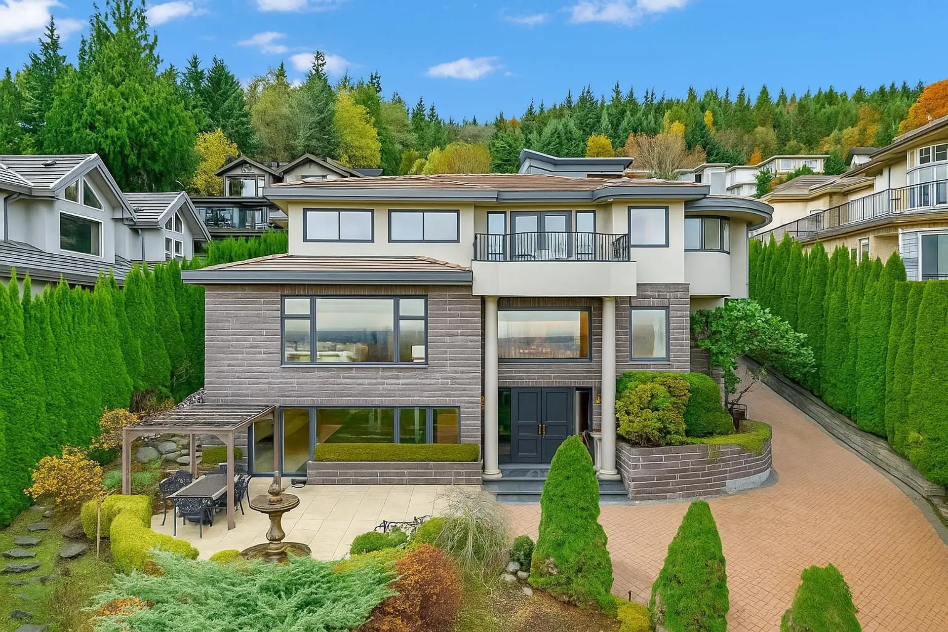 Property at 1525 Errigal Place, West Vancouver, BC