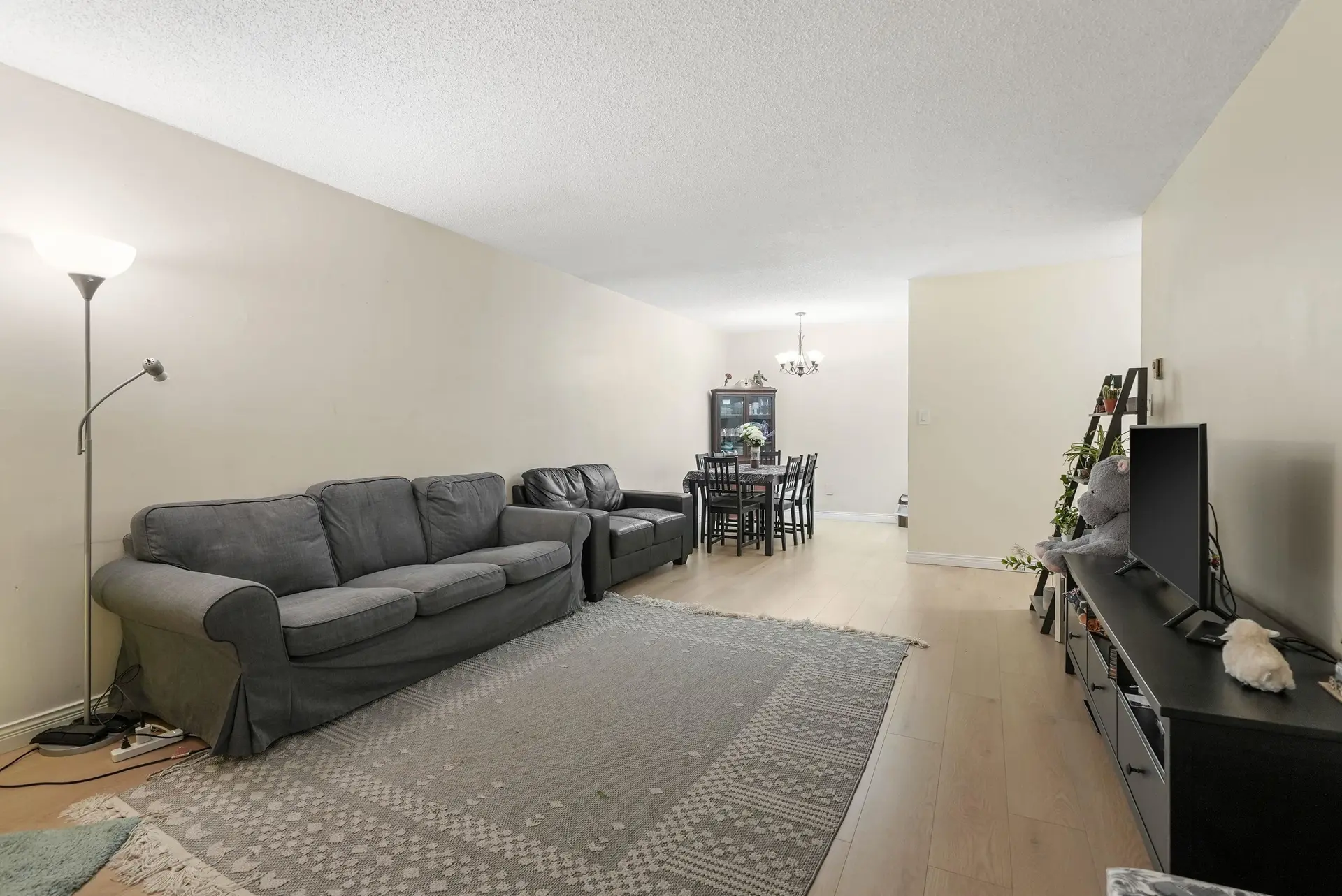 #404 9644 134 Street - Image 4