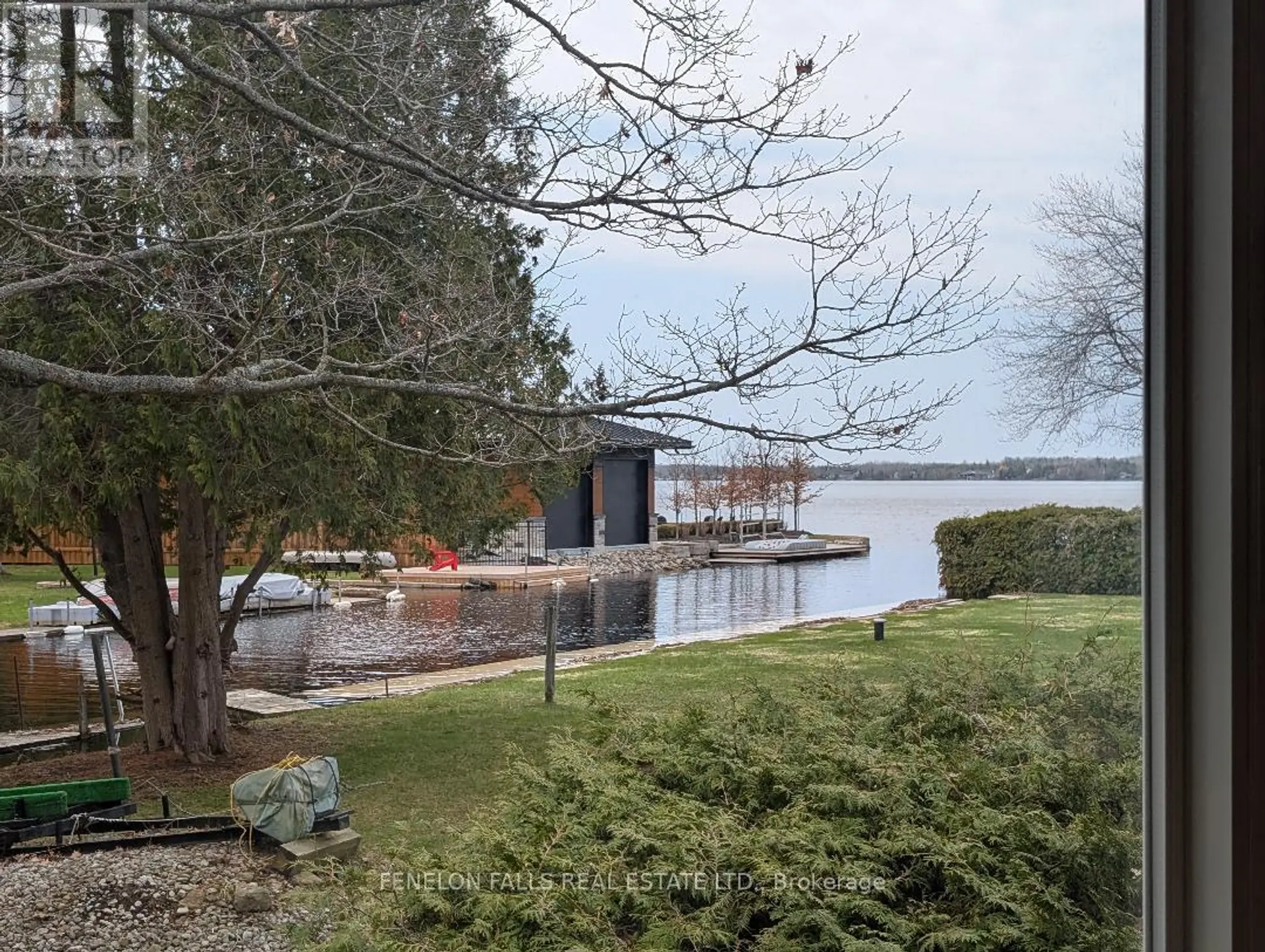 9 GOLD STREET - Image 4