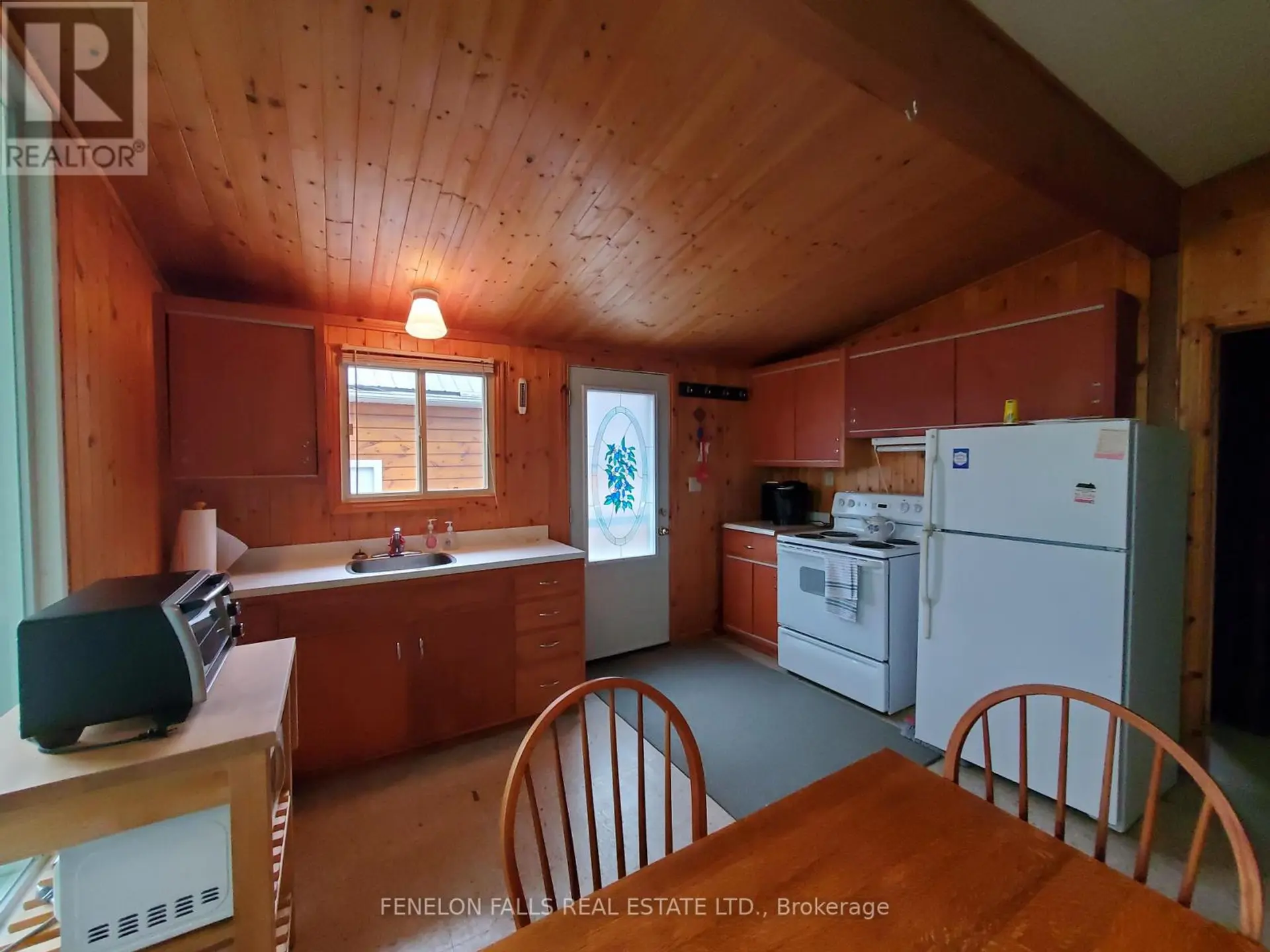 9 GOLD STREET - Image 5