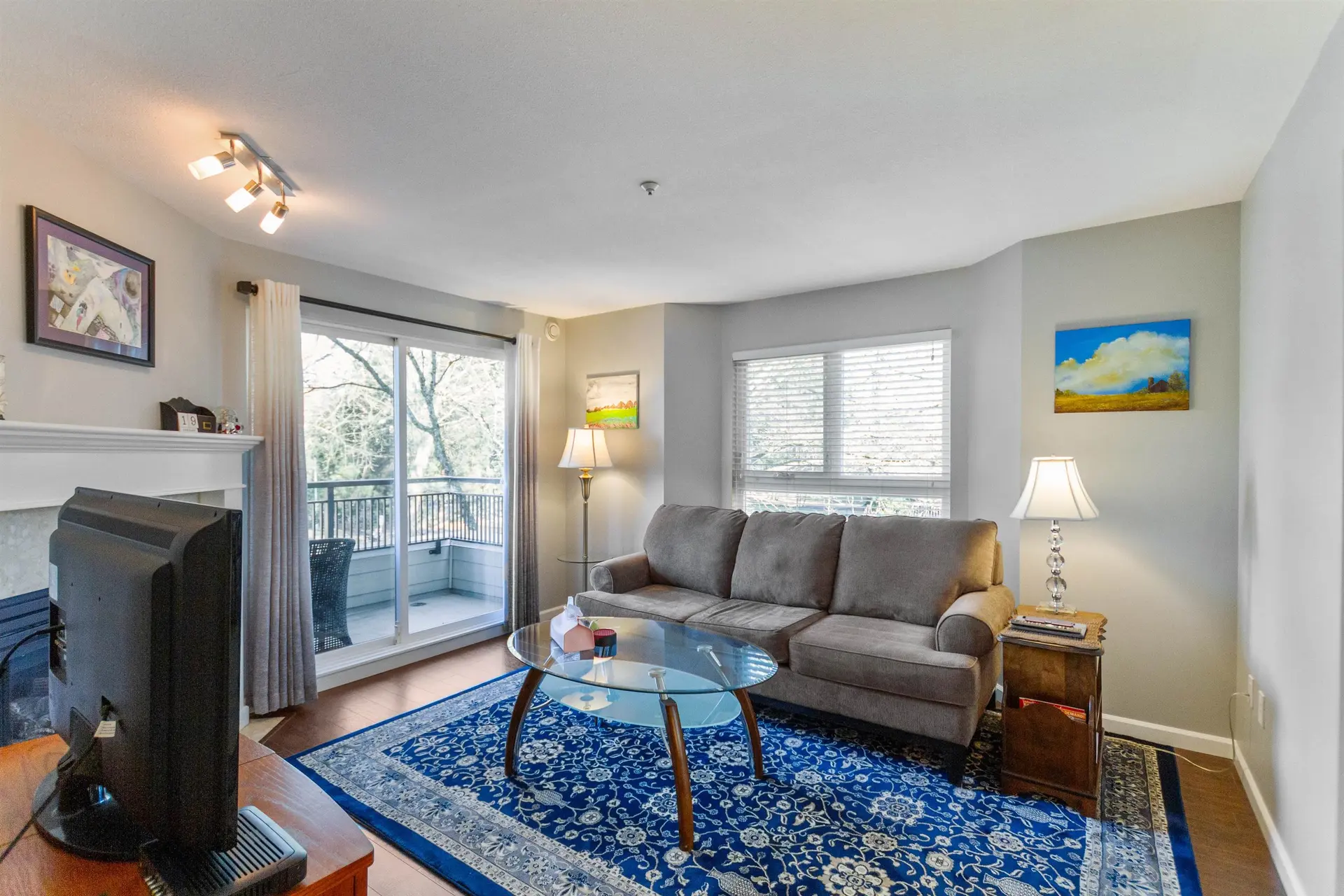 #206 2253 Welcher Avenue - Image 4