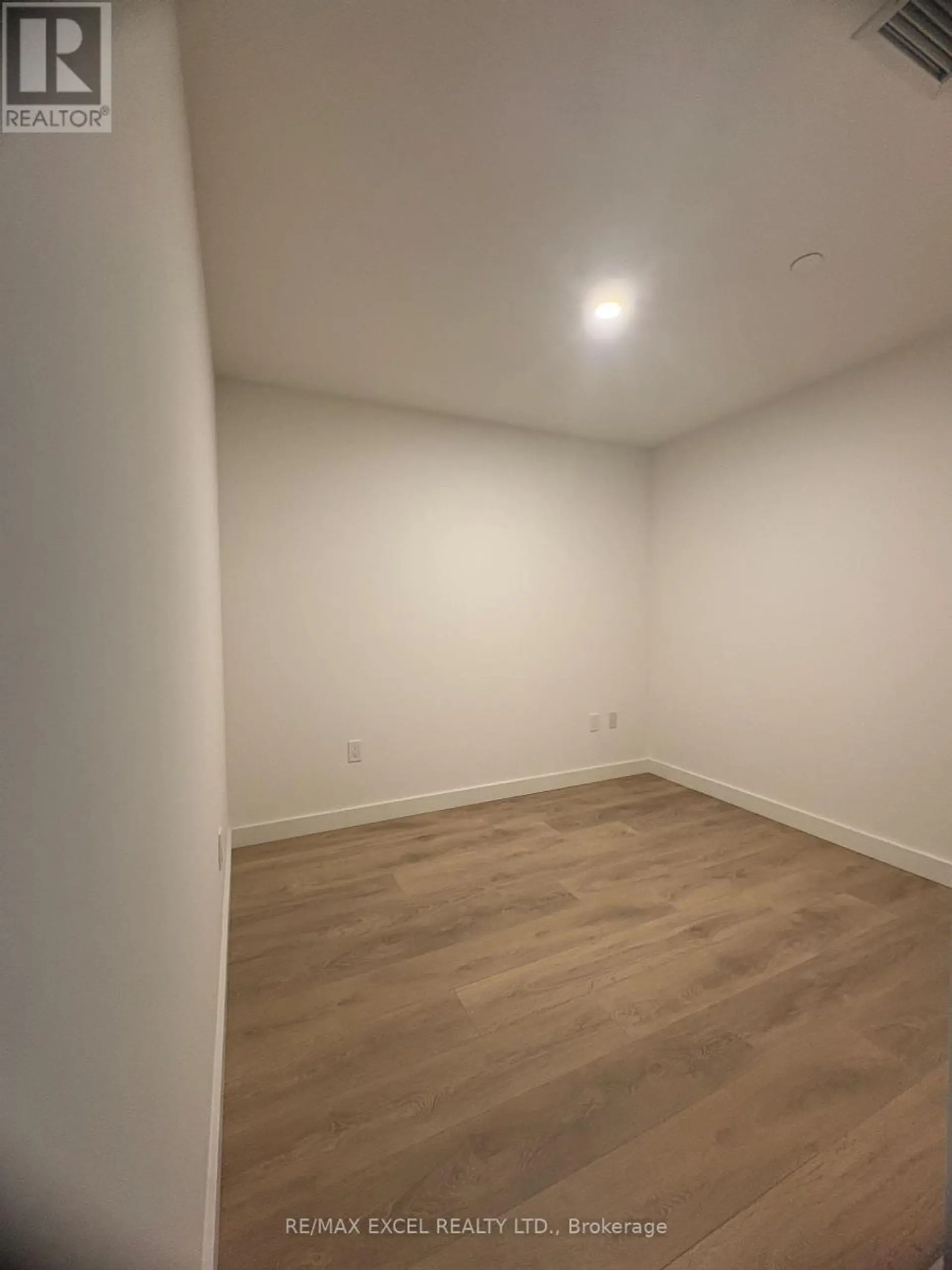 #627 3 CONCORD CITYPLACE WAY - Image 8