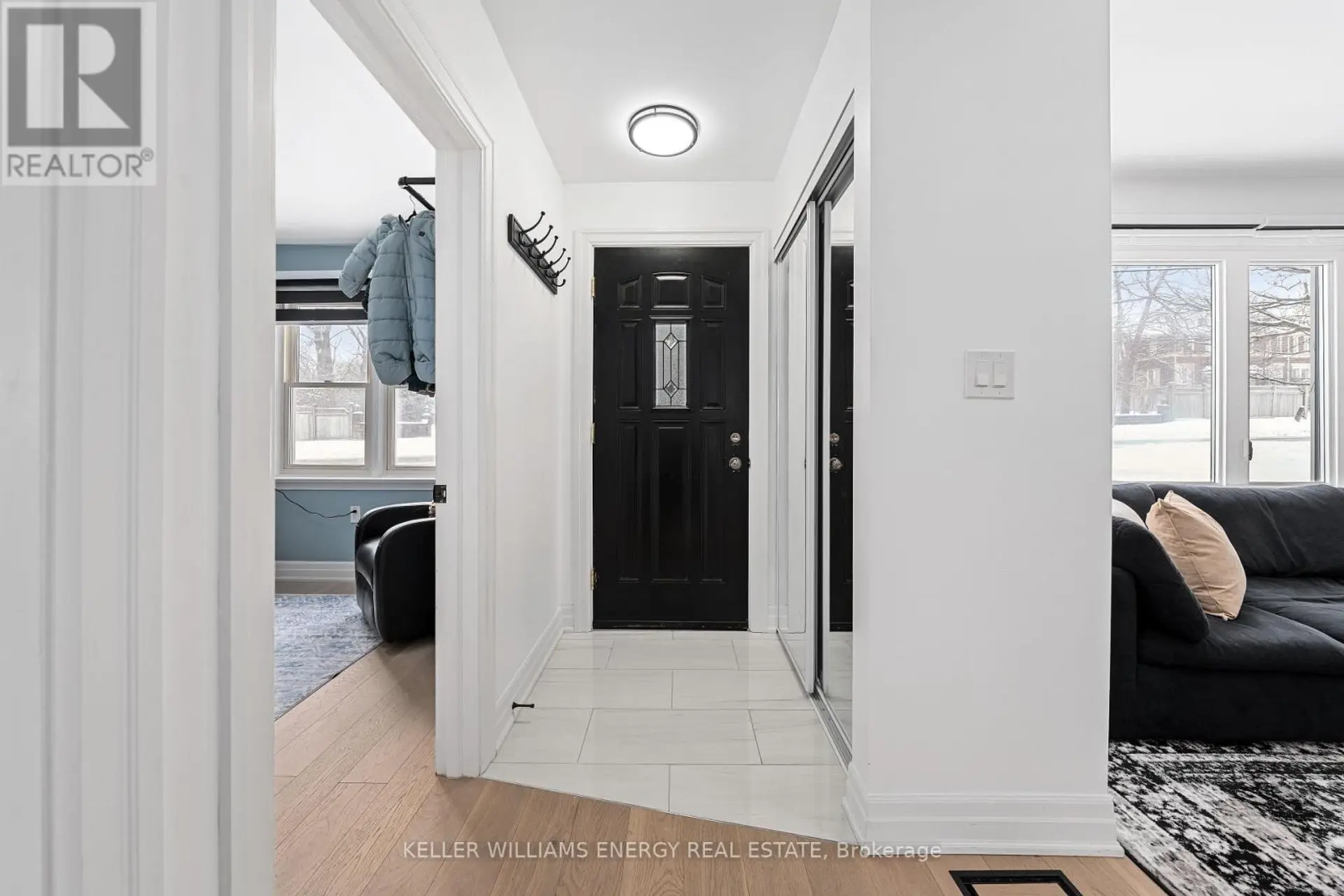 267 LIBERTY STREET N - Image 3