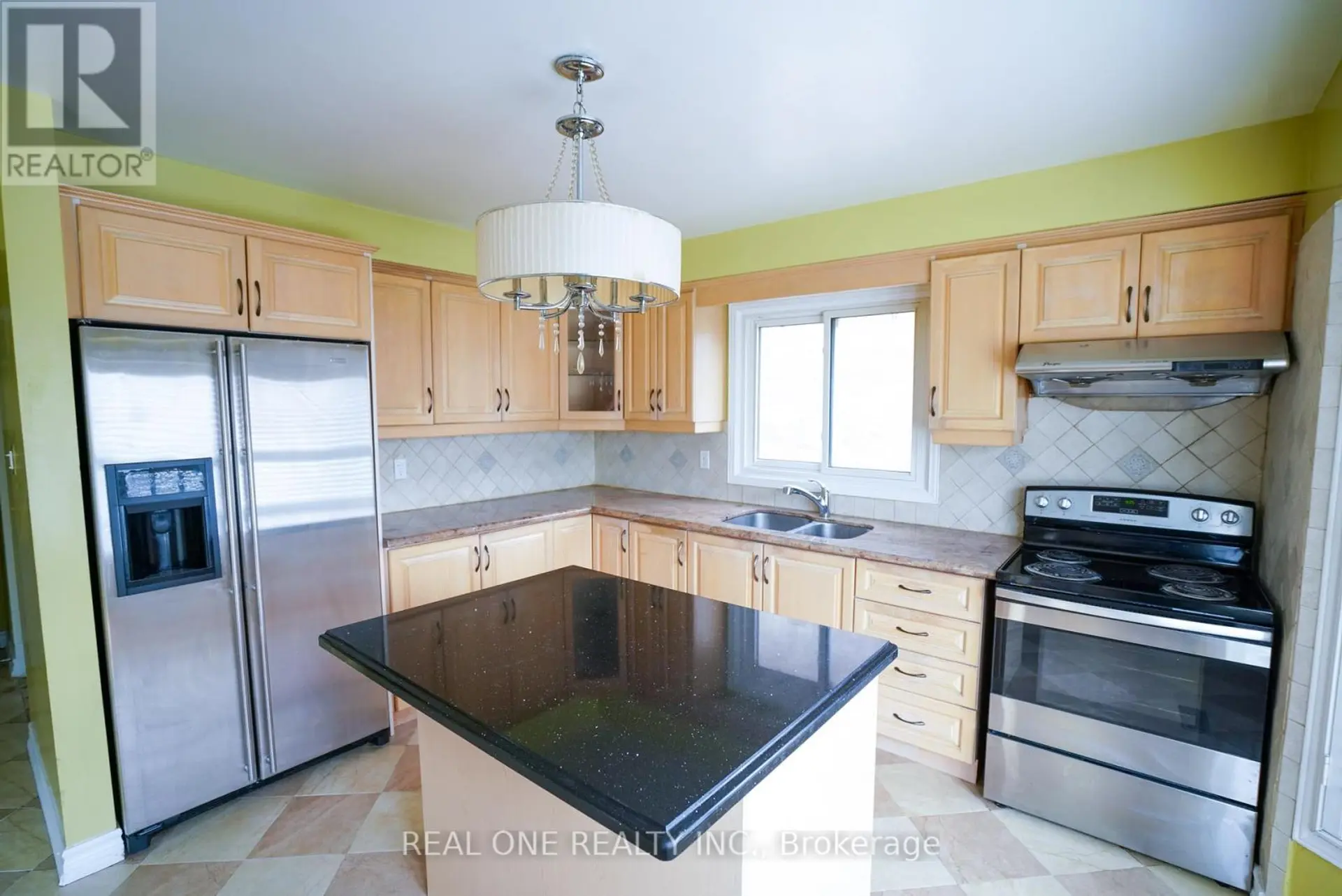 476 BUD GREGORY BOULEVARD - Image 3