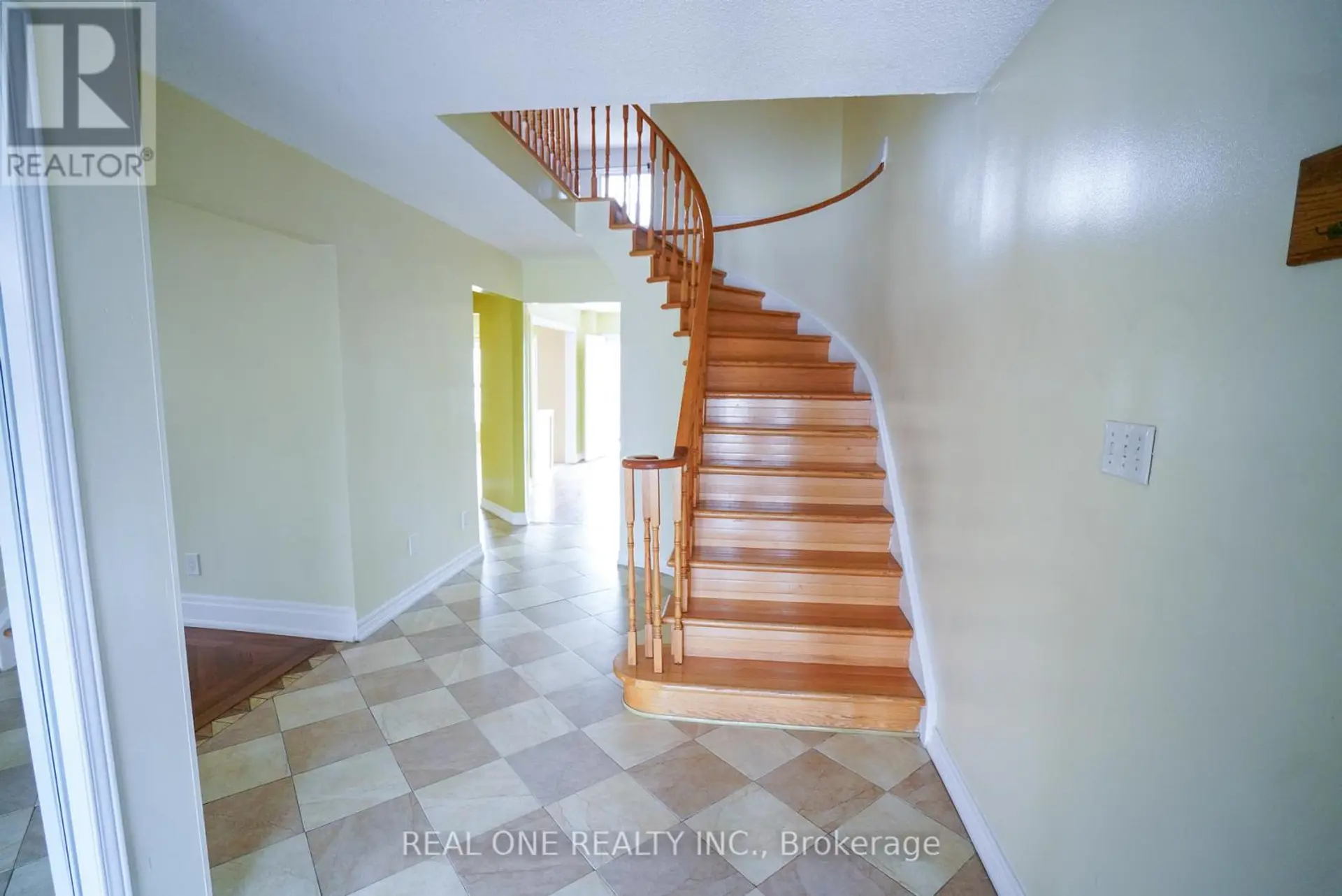 476 BUD GREGORY BOULEVARD - Image 8