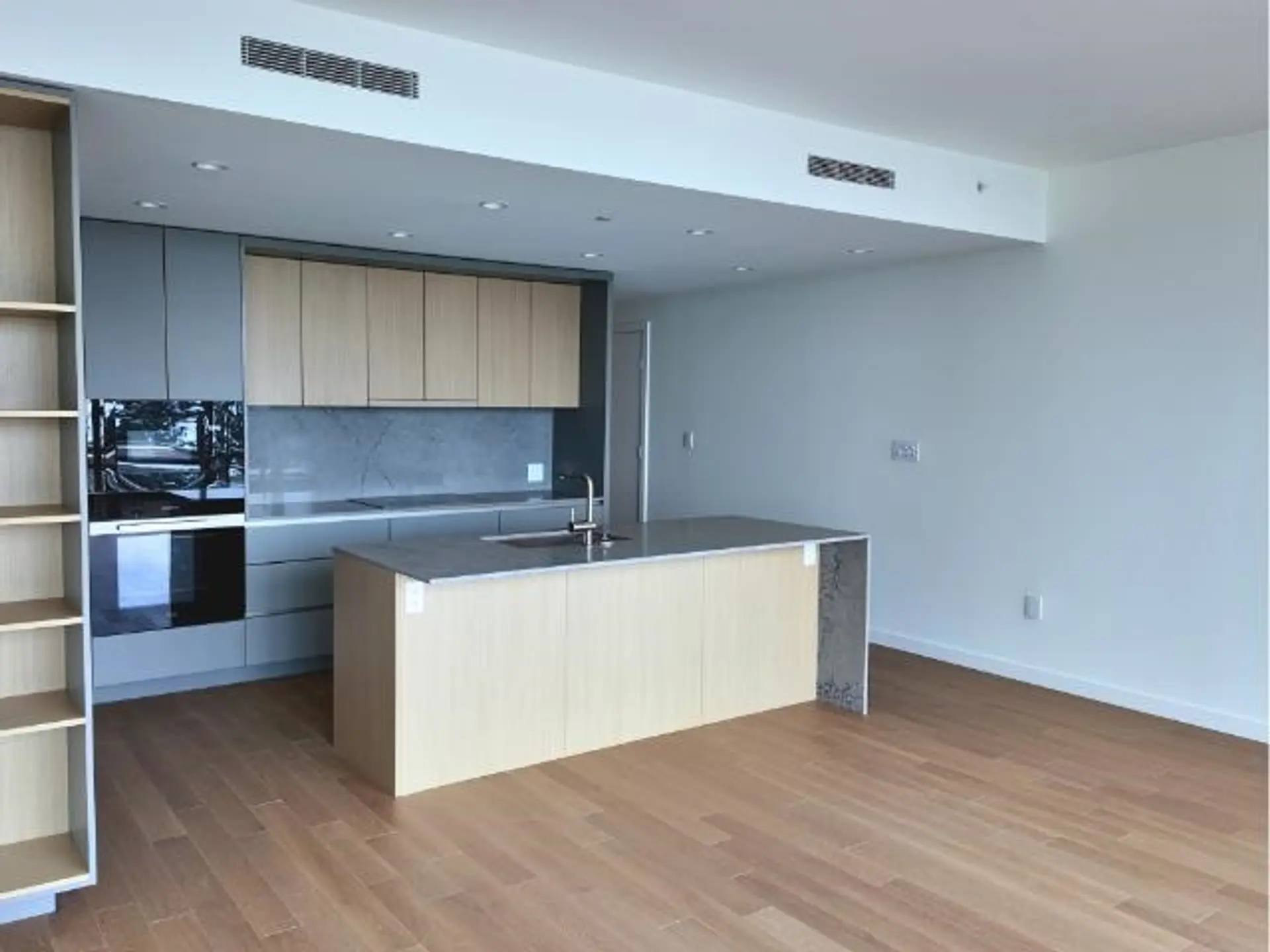 #303 3963 Uplands Way - Image 2