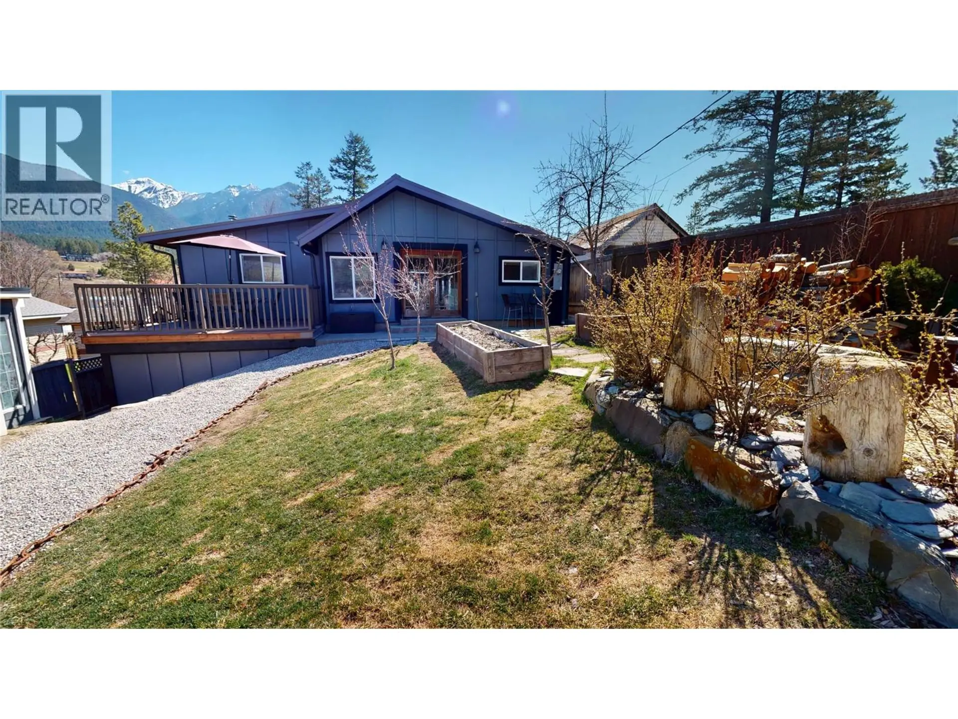 Property at 5728 Vermillion Street, Edgewater, BC