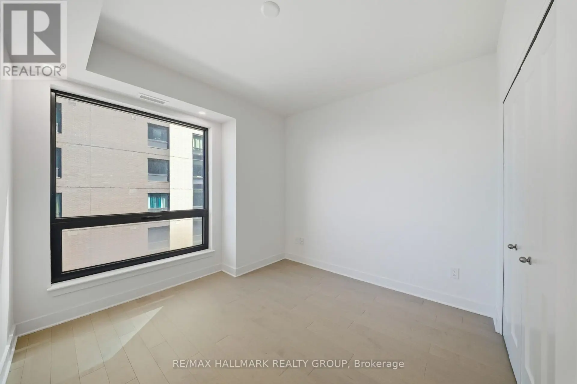 #1407 180 GEORGE STREET - Image 18