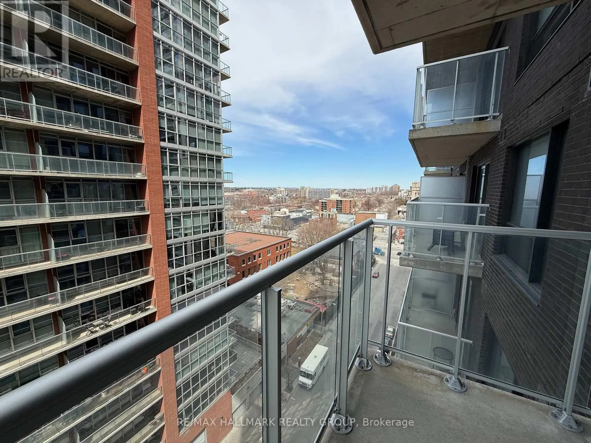 #1004 180 GEORGE STREET - Image 11